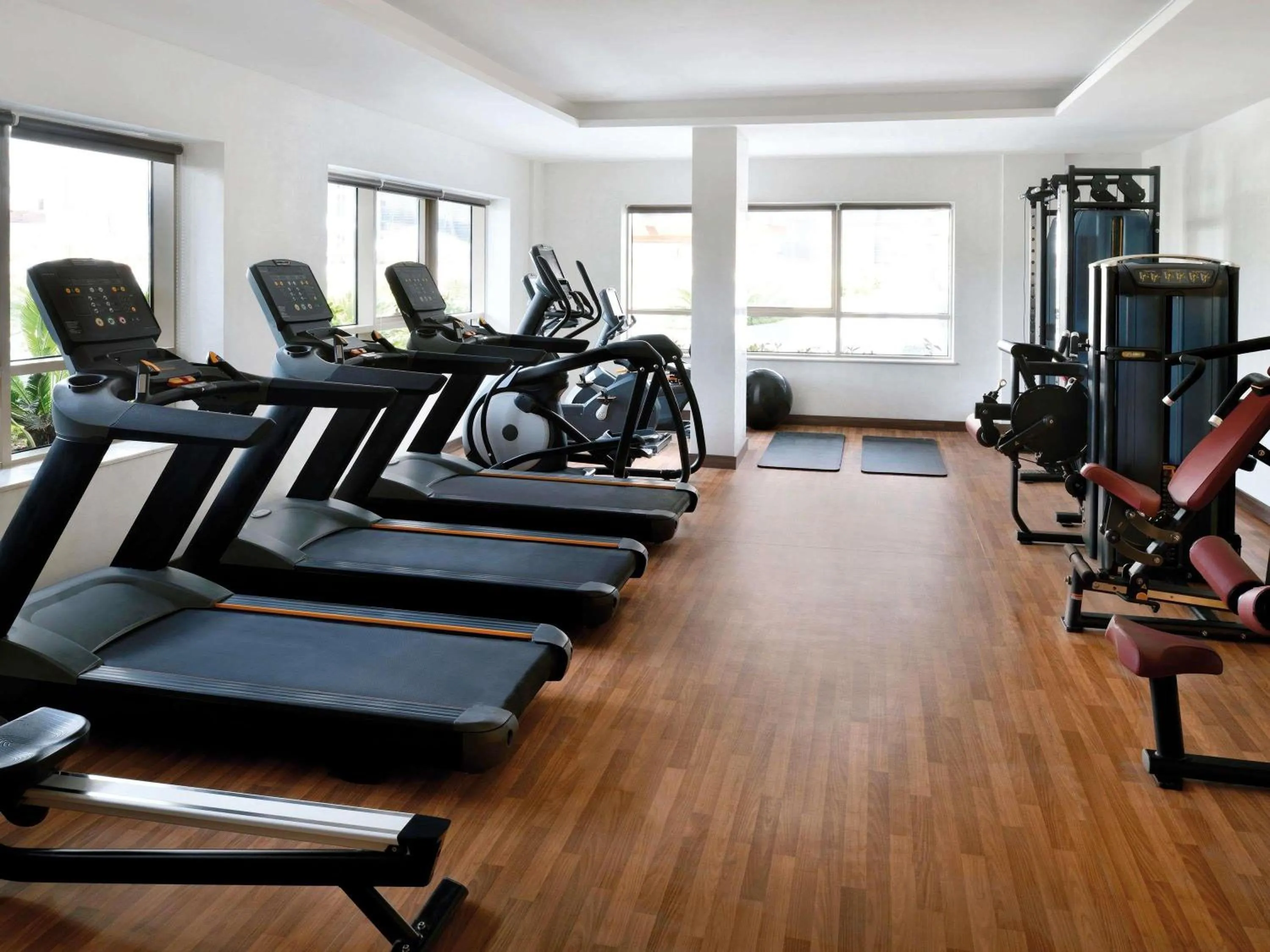 Fitness centre/facilities in Mövenpick Hotel Apartments Downtown Dubai