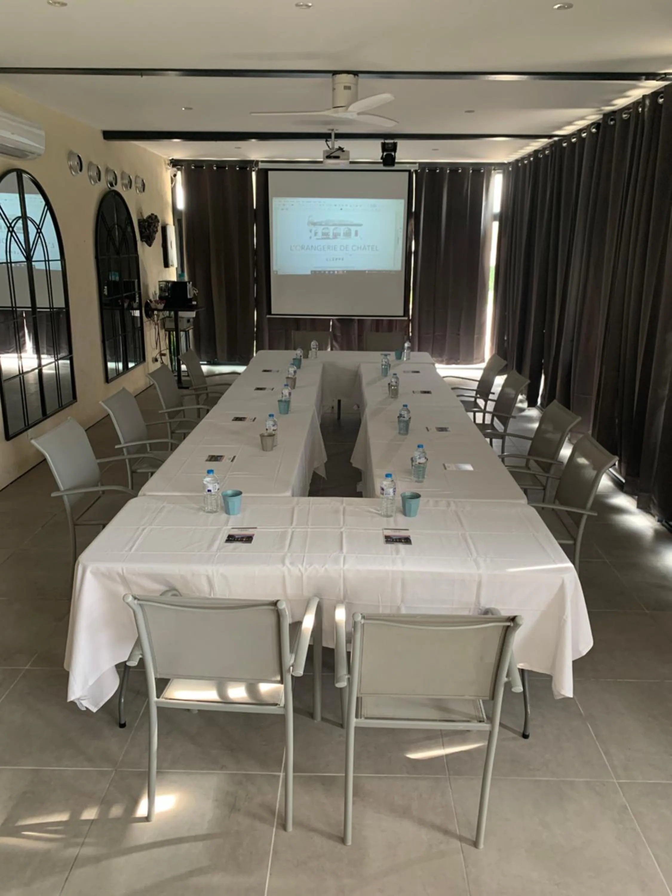 Meeting/conference room in ORANGERIE de CHATEL-Selection FIGARO & ELLE Magazine