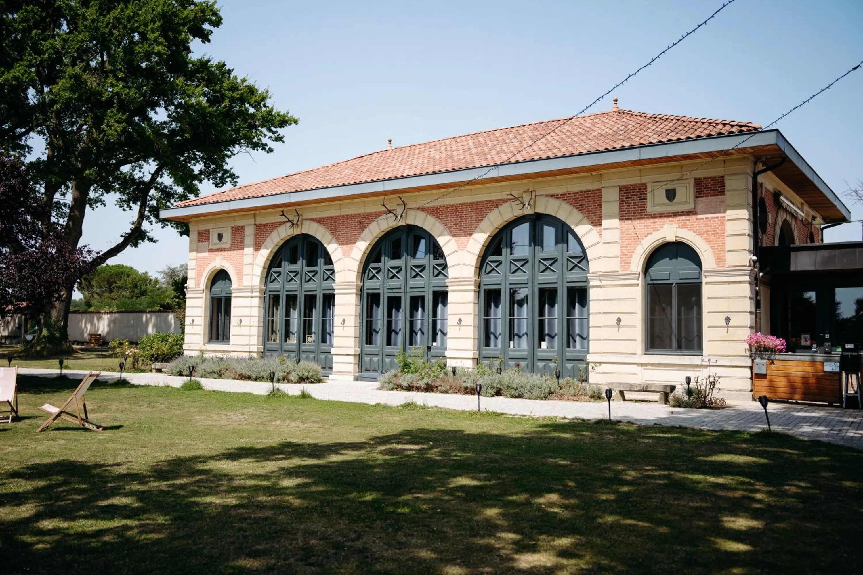 ORANGERIE de CHATEL-Selection FIGARO & ELLE Magazine