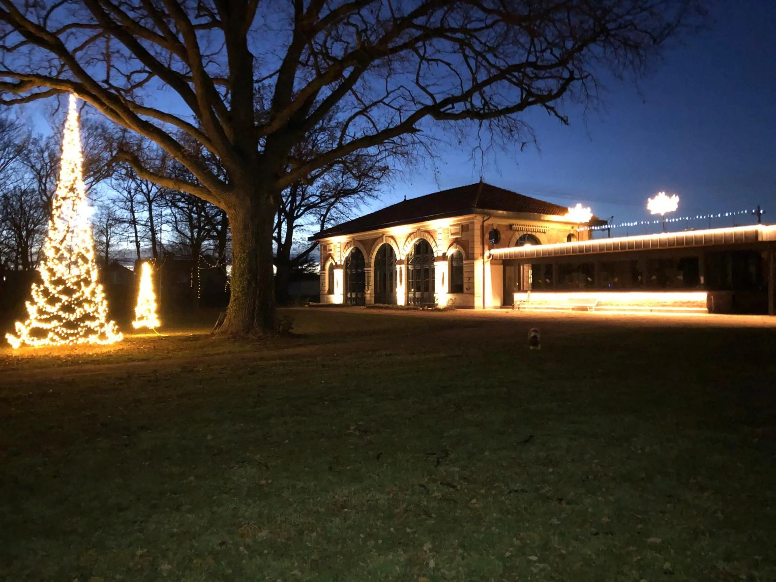 ORANGERIE de CHATEL-Selection FIGARO & ELLE Magazine