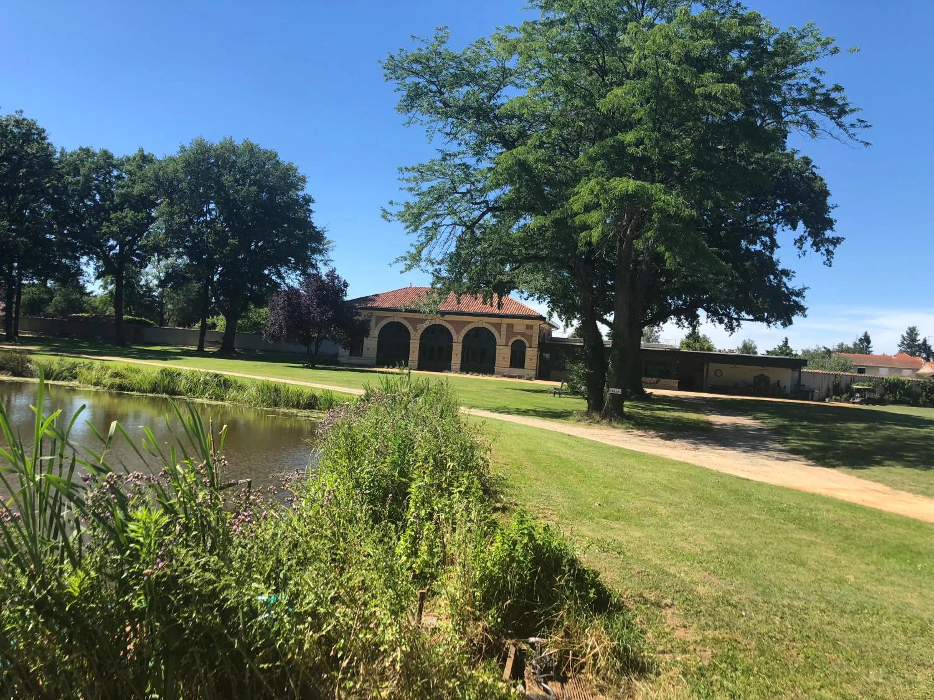 ORANGERIE de CHATEL-Selection FIGARO & ELLE Magazine