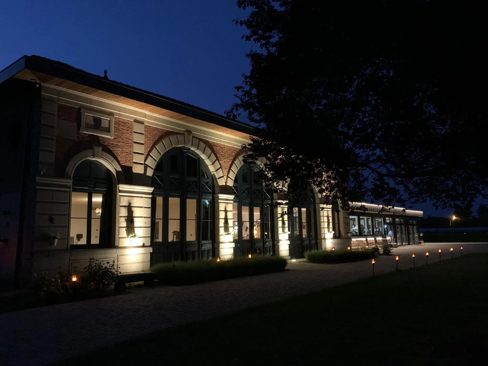 ORANGERIE de CHATEL-Selection FIGARO & ELLE Magazine