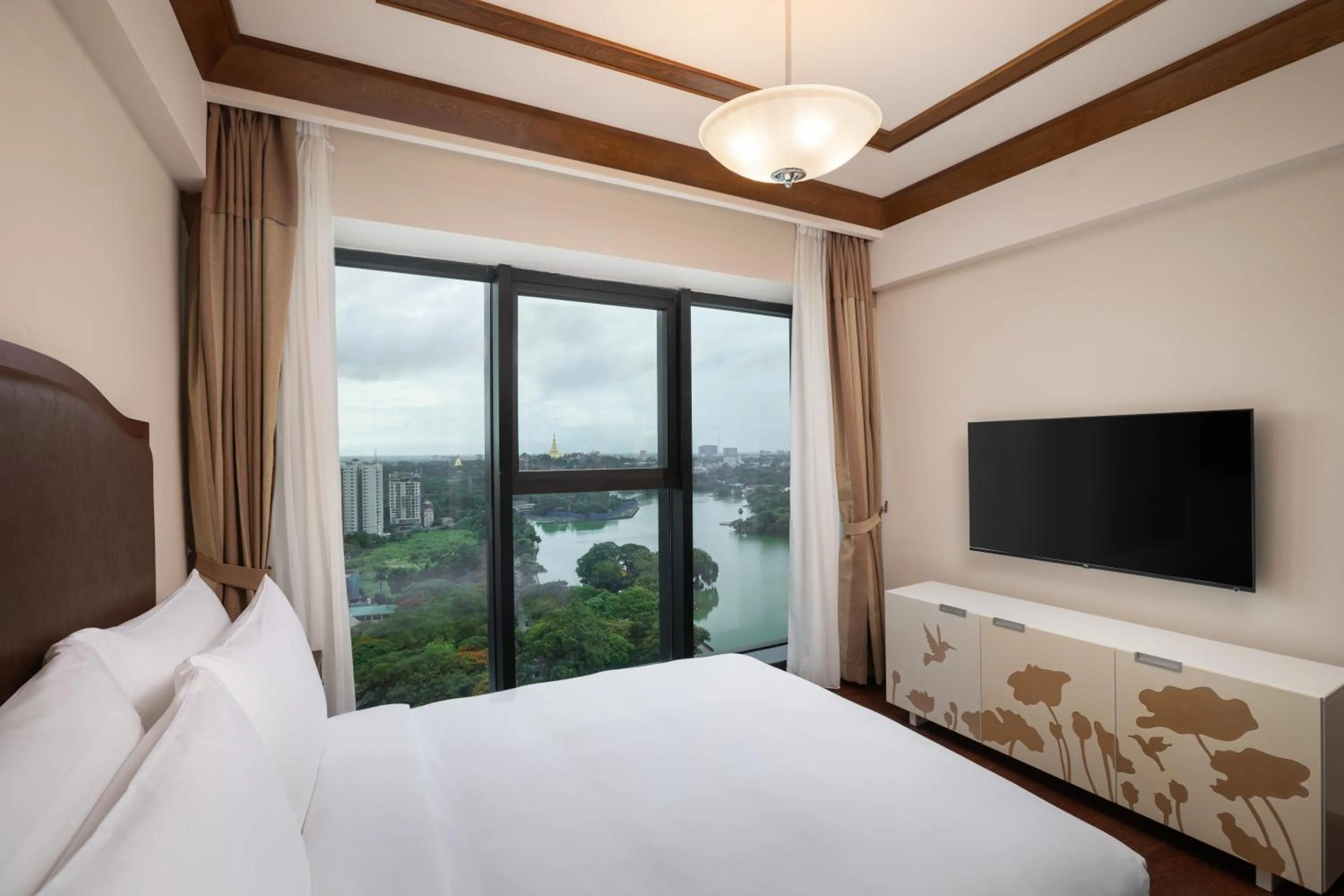 Photo of the whole room, Bed in Kantharyar Serviced Apartment