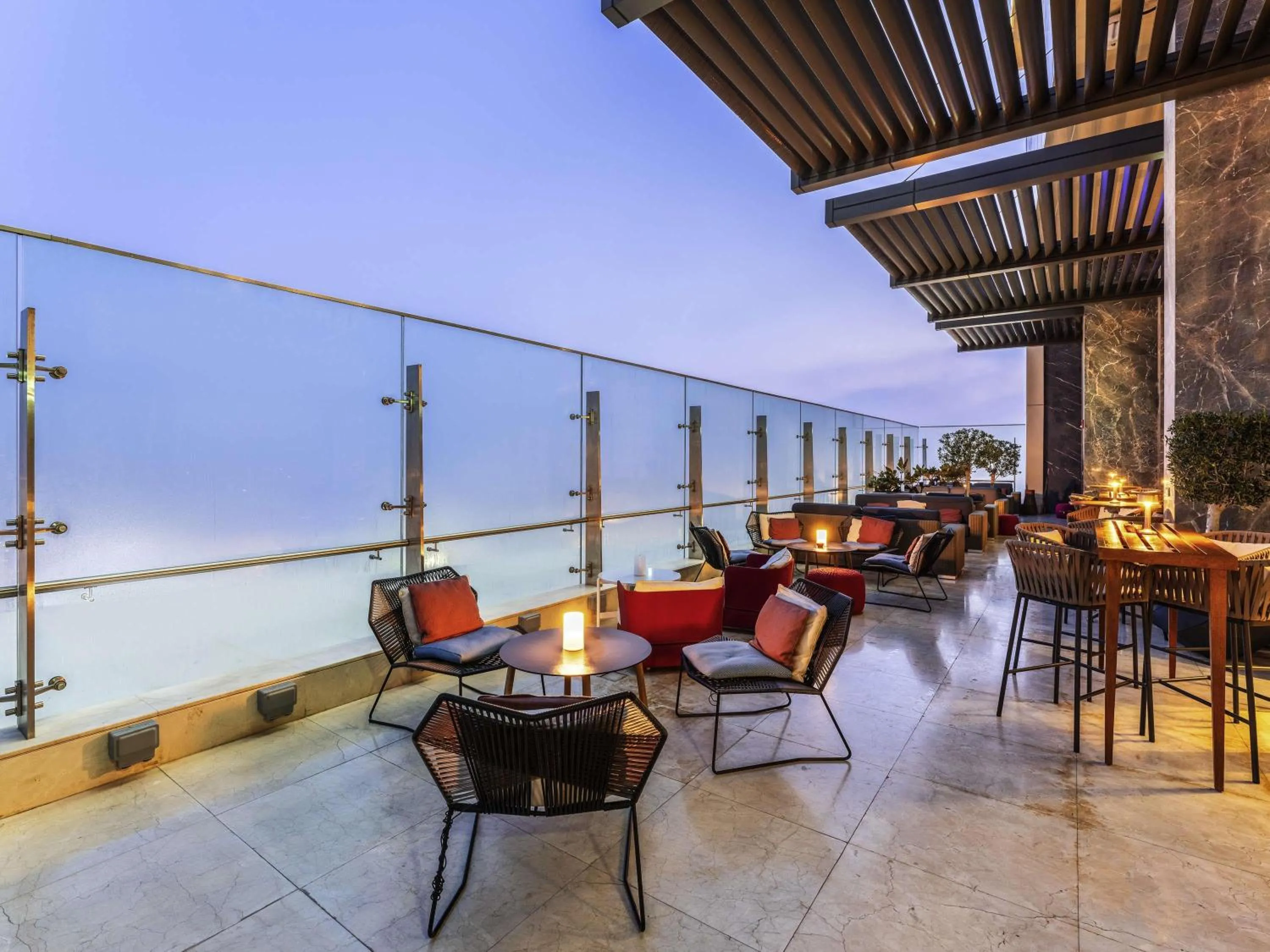 Restaurant/places to eat in Grand Plaza Mövenpick Media City