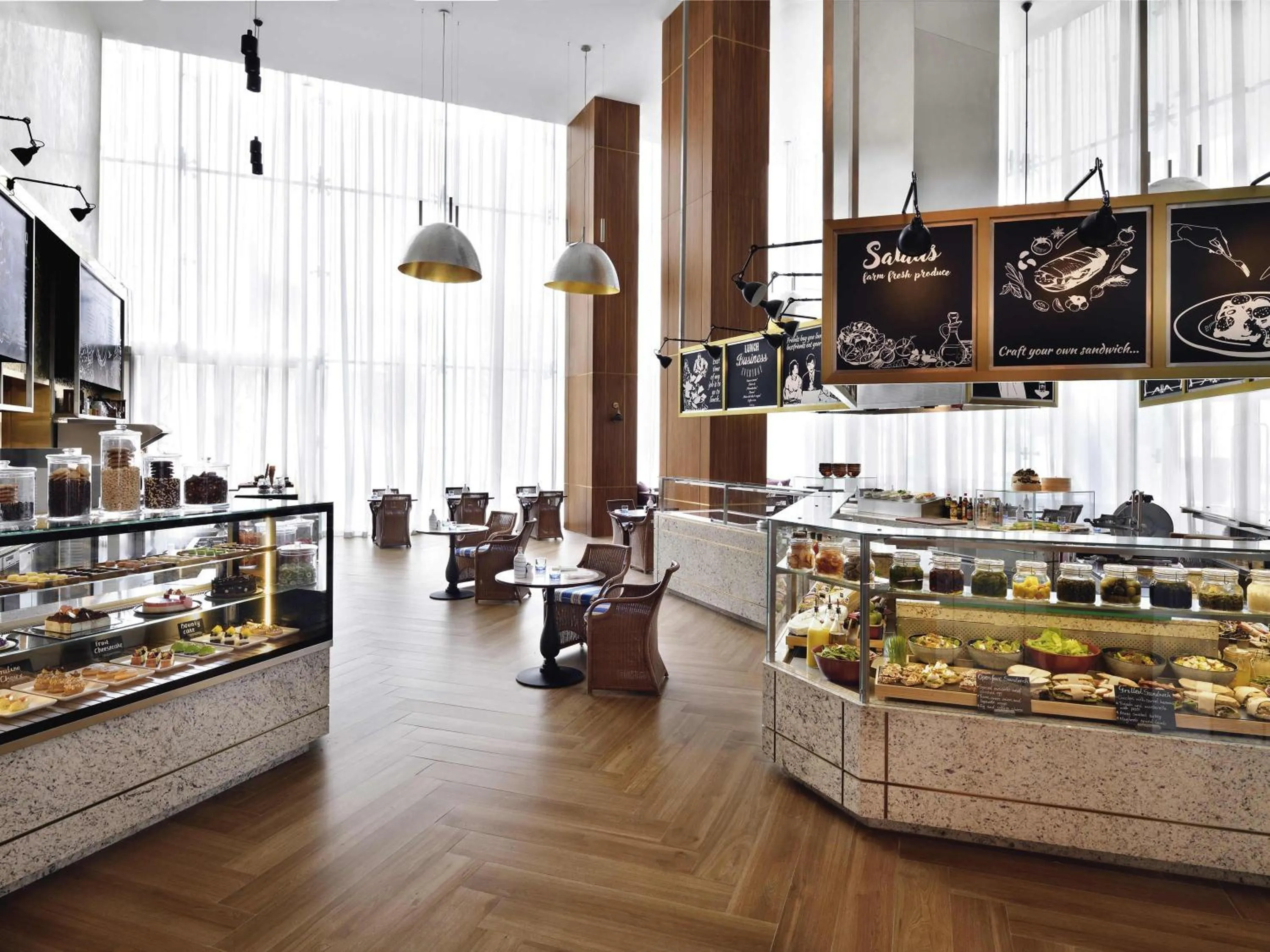 Restaurant/places to eat in Grand Plaza Mövenpick Media City