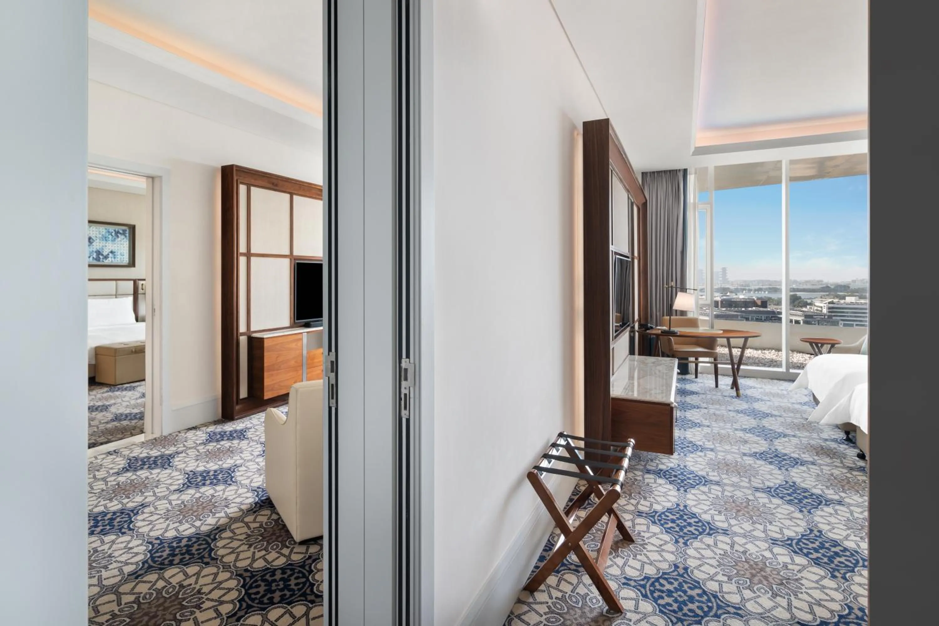 Bed in Grand Plaza Mövenpick Media City