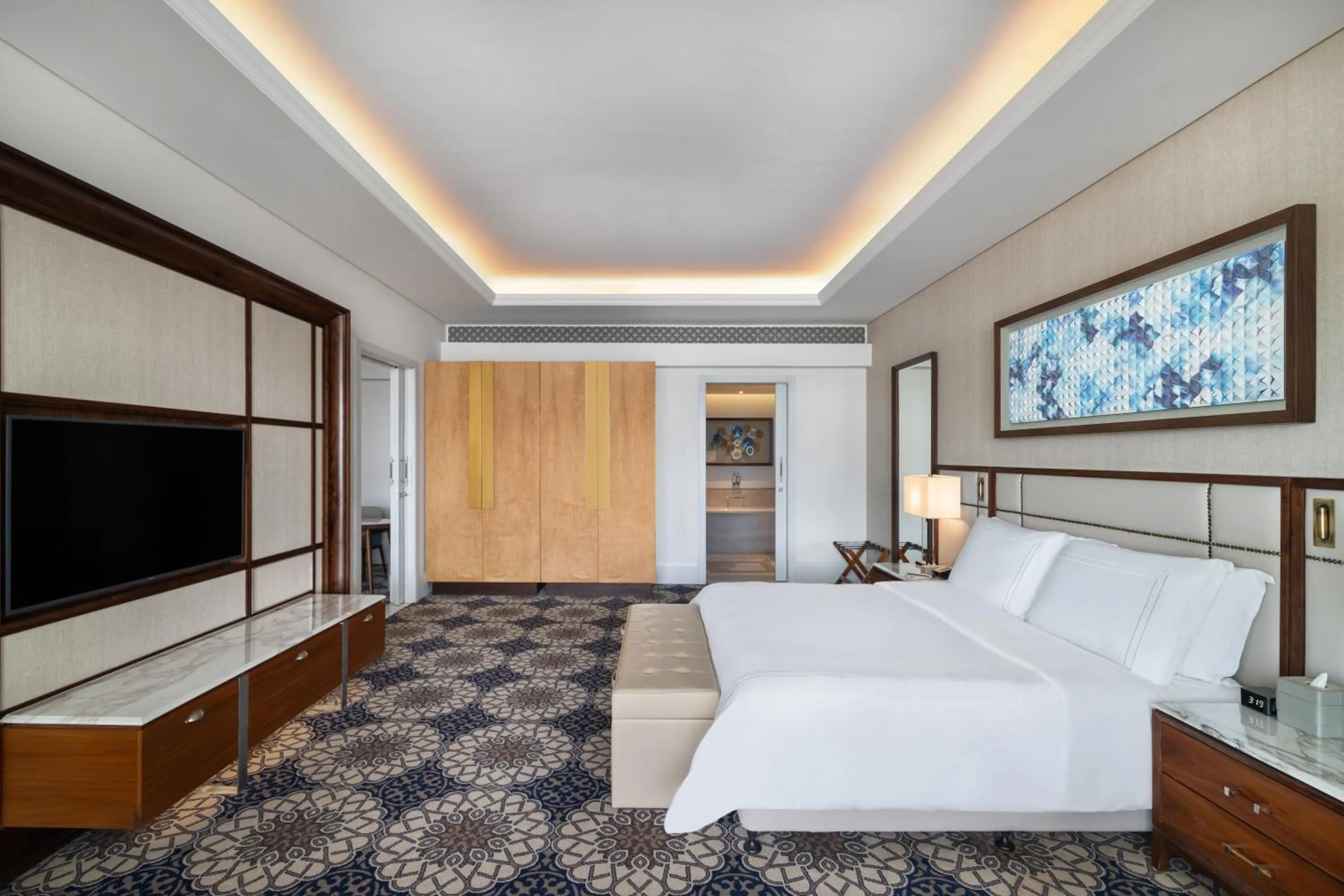 Bed in Grand Plaza Mövenpick Media City