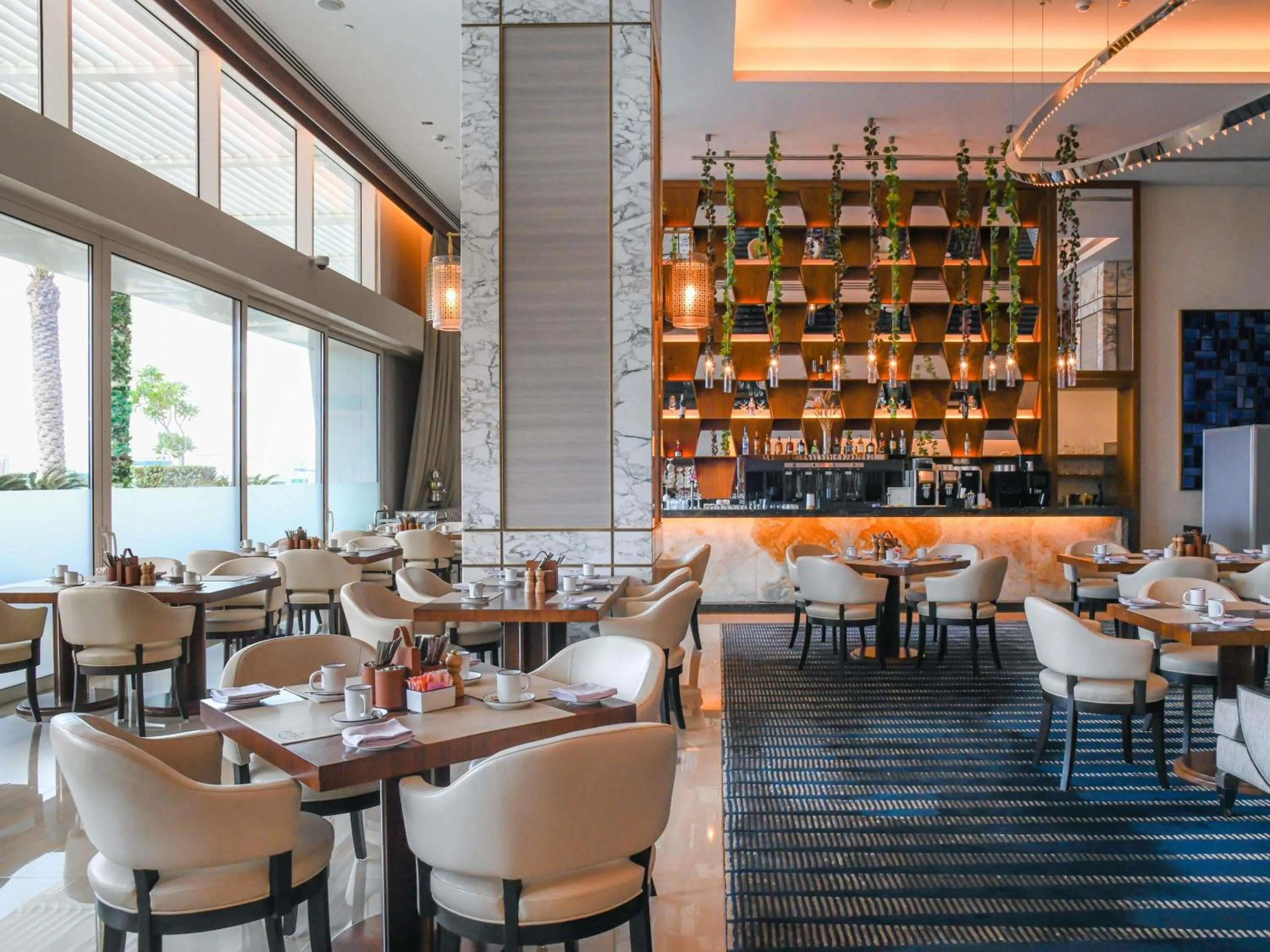 Restaurant/places to eat in Grand Plaza Mövenpick Media City