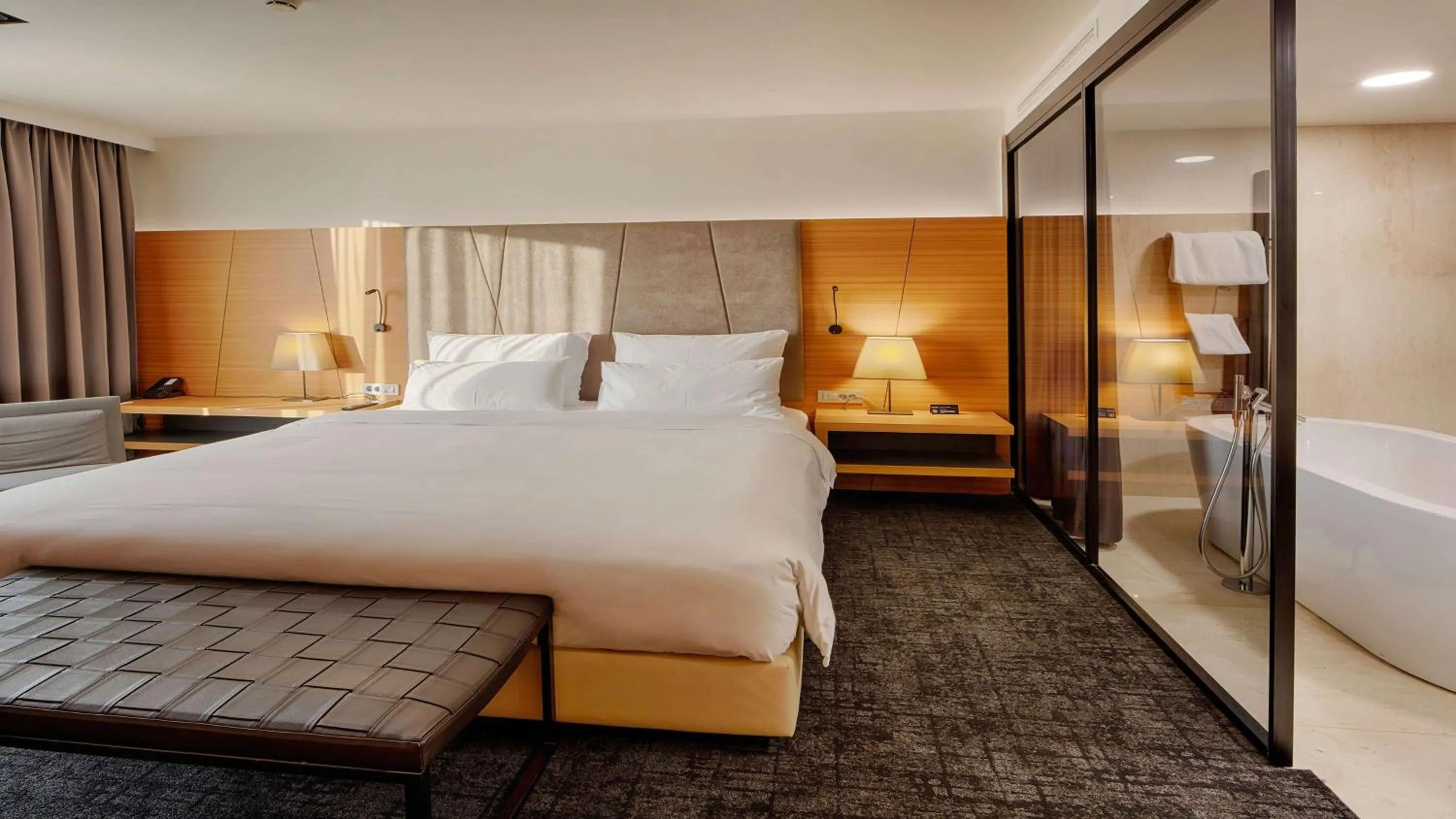 Photo of the whole room, Bed in Radisson Blu Plaza Hotel Ljubljana