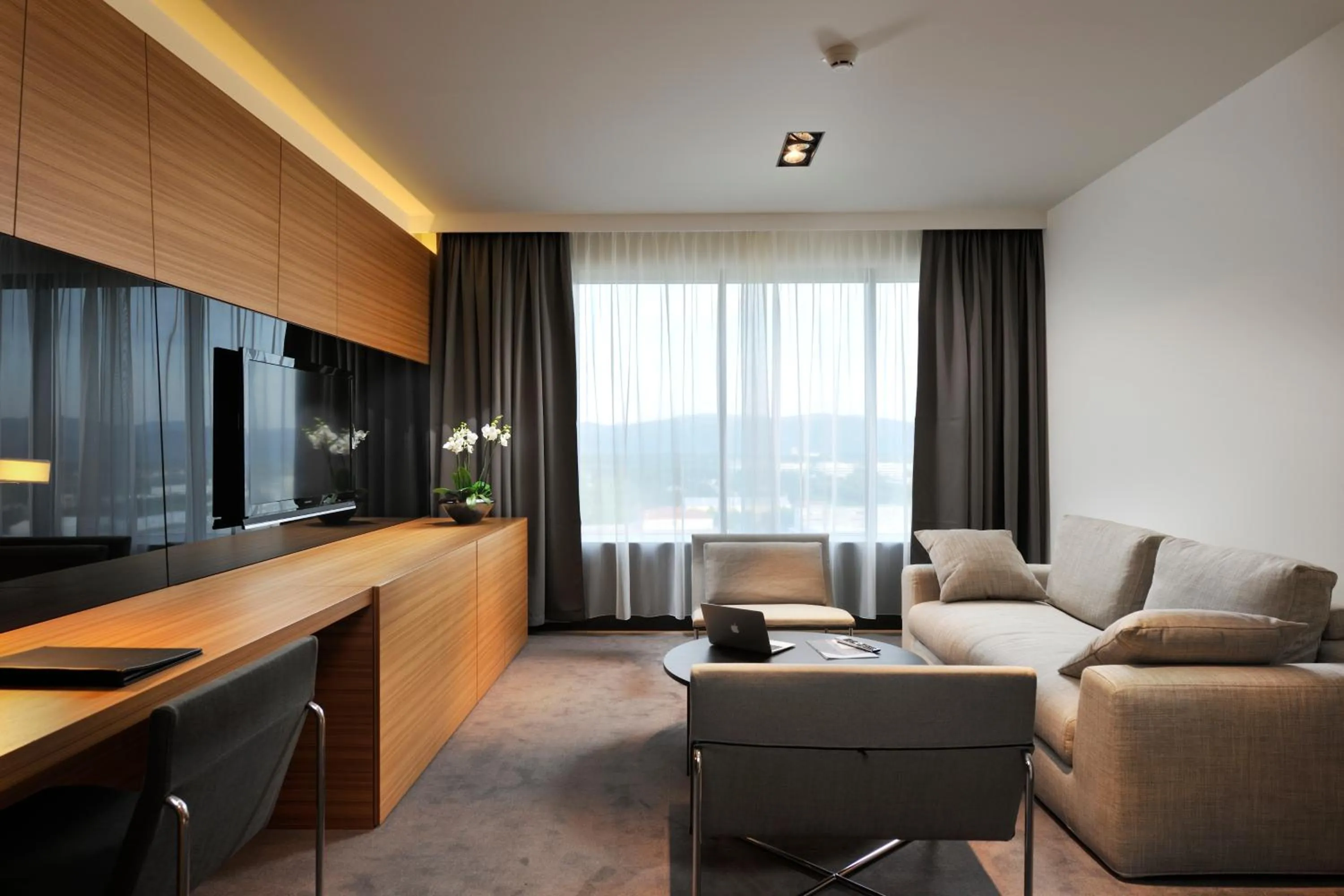 TV and multimedia in Radisson Blu Plaza Hotel Ljubljana