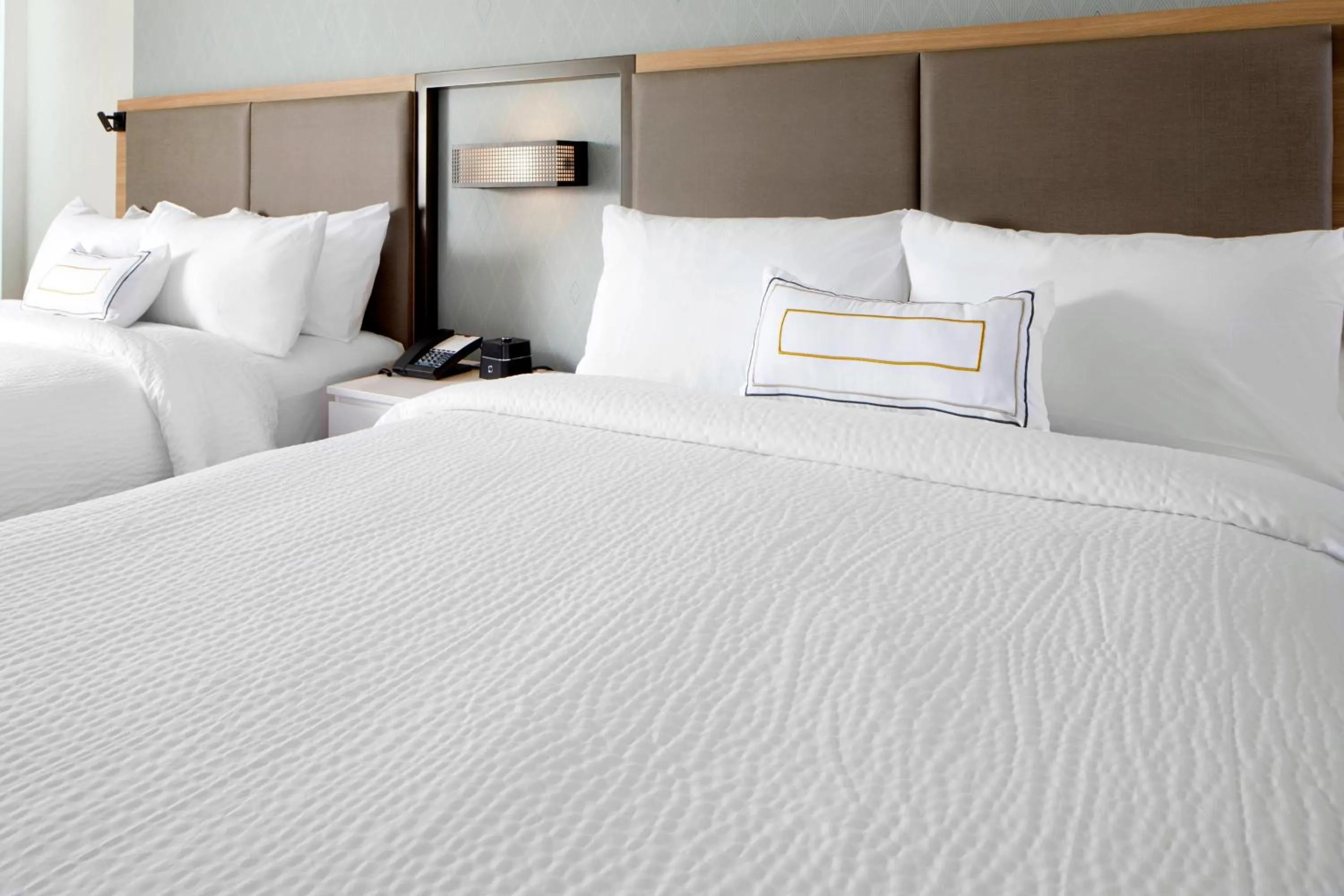 Photo of the whole room, Bed in SpringHill Suites by Marriott Columbus Easton Area