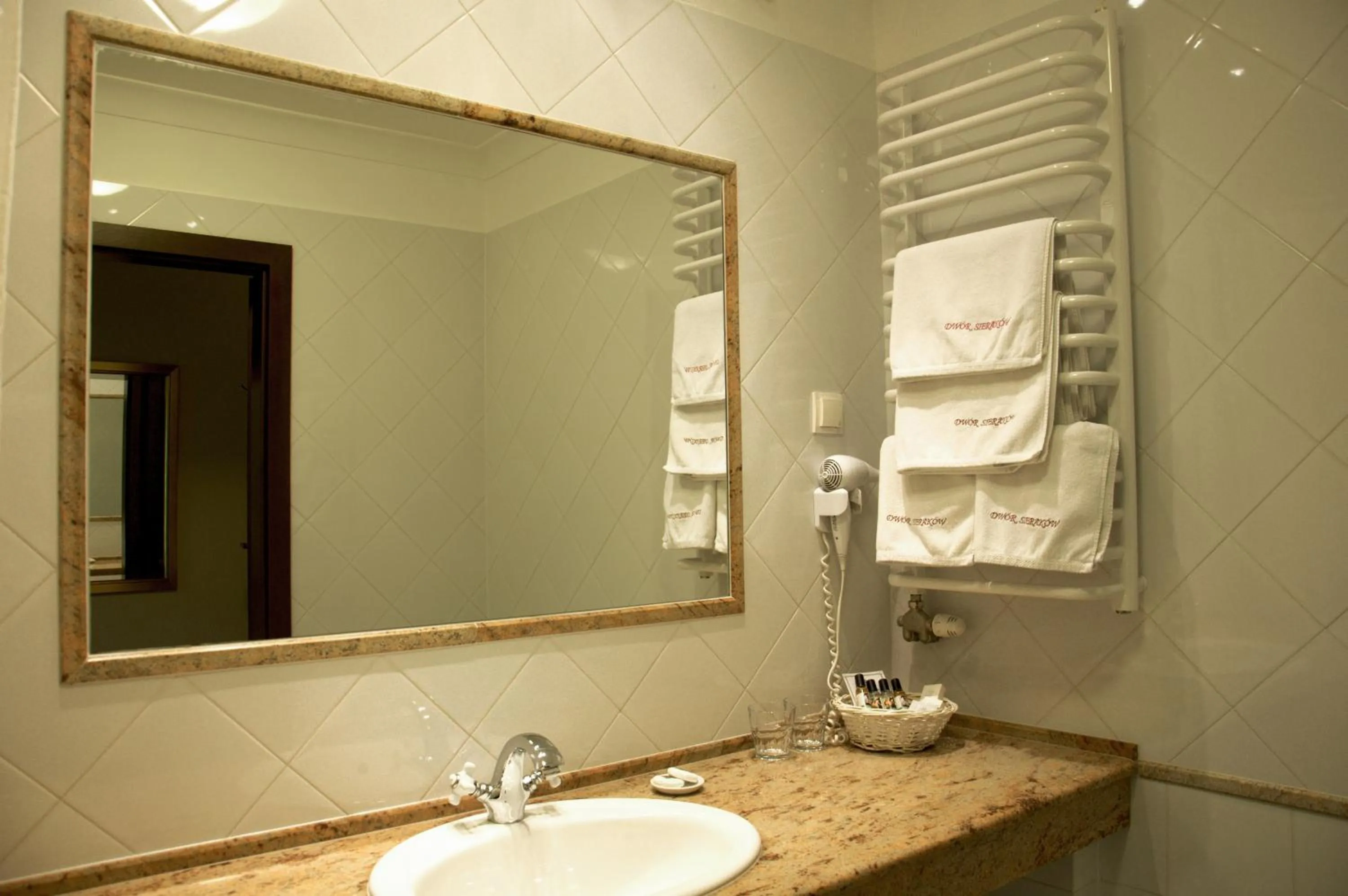 Bathroom in Dwór Sieraków