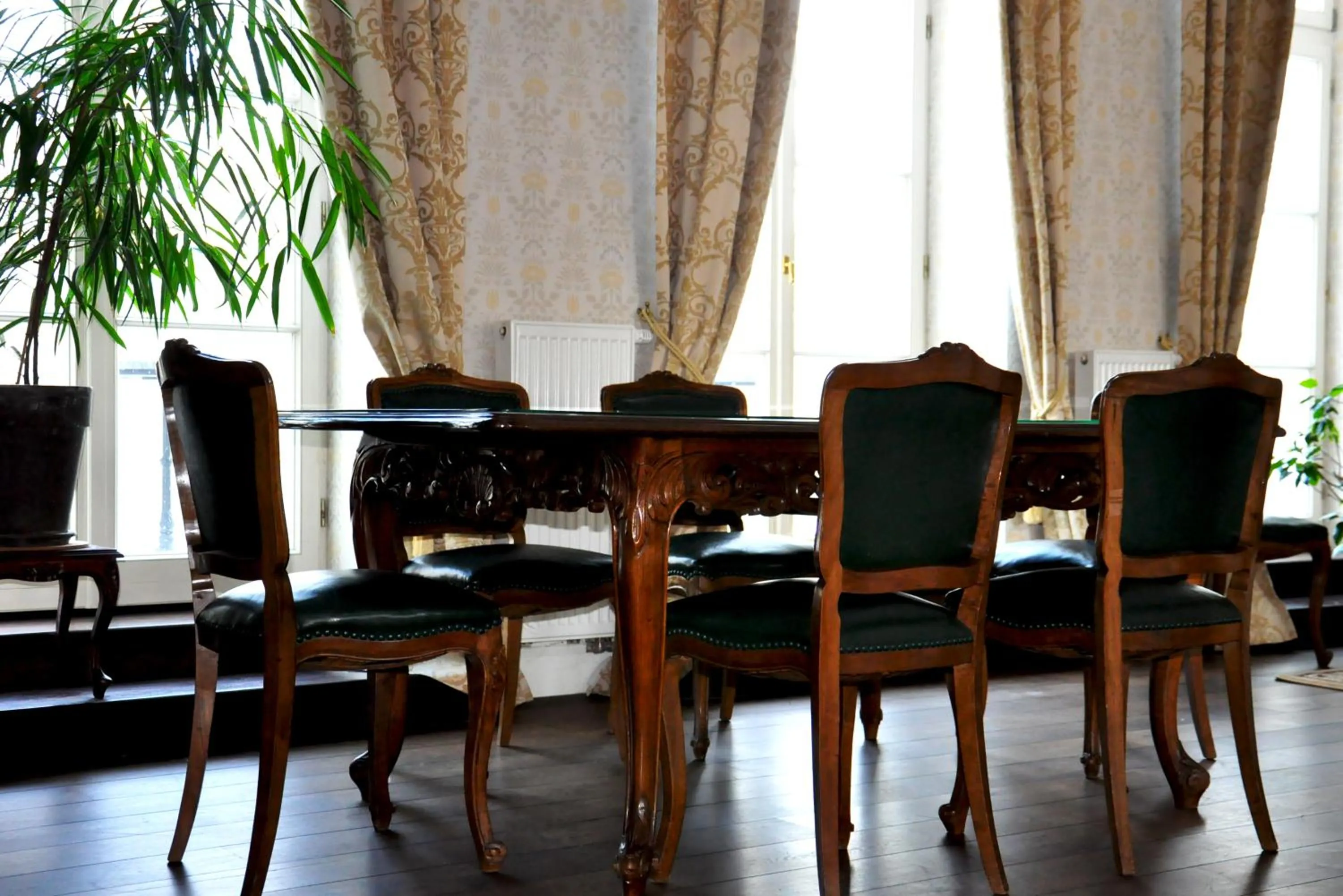 Communal lounge/ TV room in Dwór Sieraków