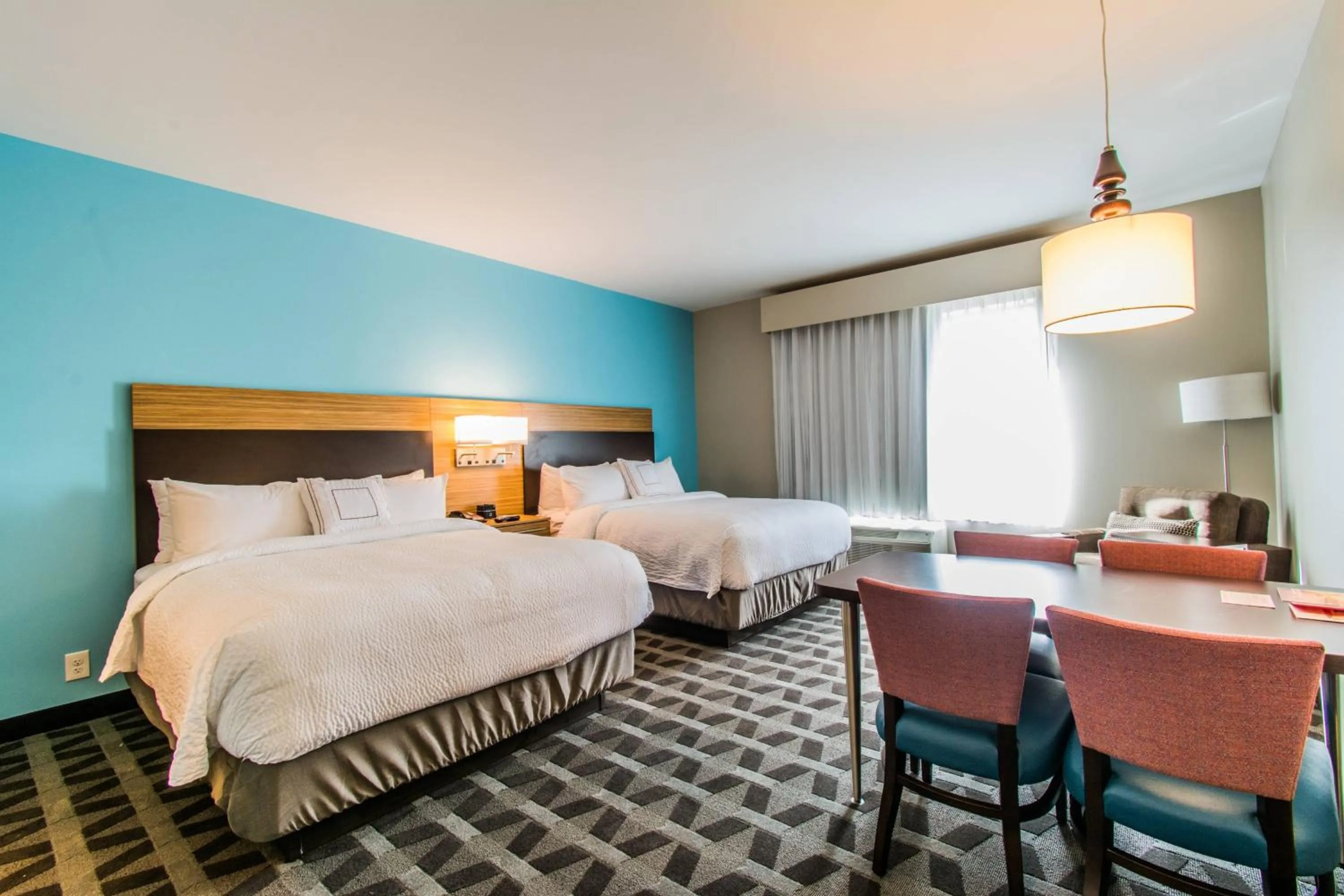 Photo of the whole room, Bed in TownePlace Suites by Marriott Evansville Newburgh