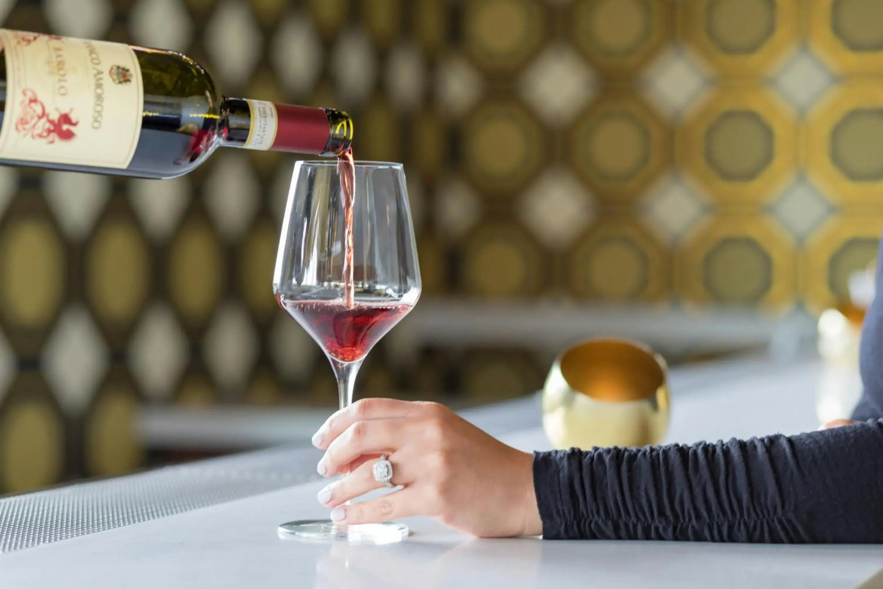 Restaurant/places to eat in The MC, Autograph Collection Restaurant/places to eat in The MC, Autograph Collection