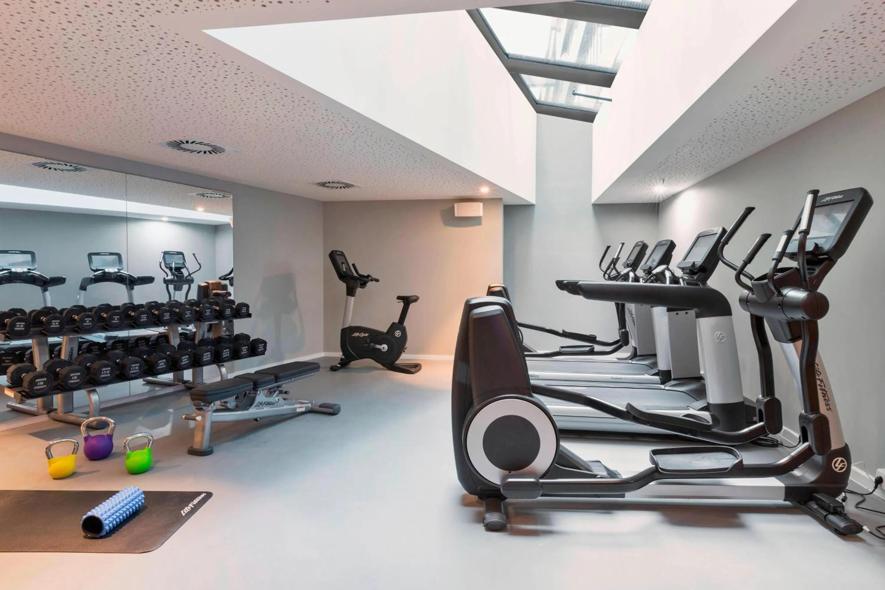 Fitness centre/facilities in Residence Inn by Marriott Frankfurt City Center