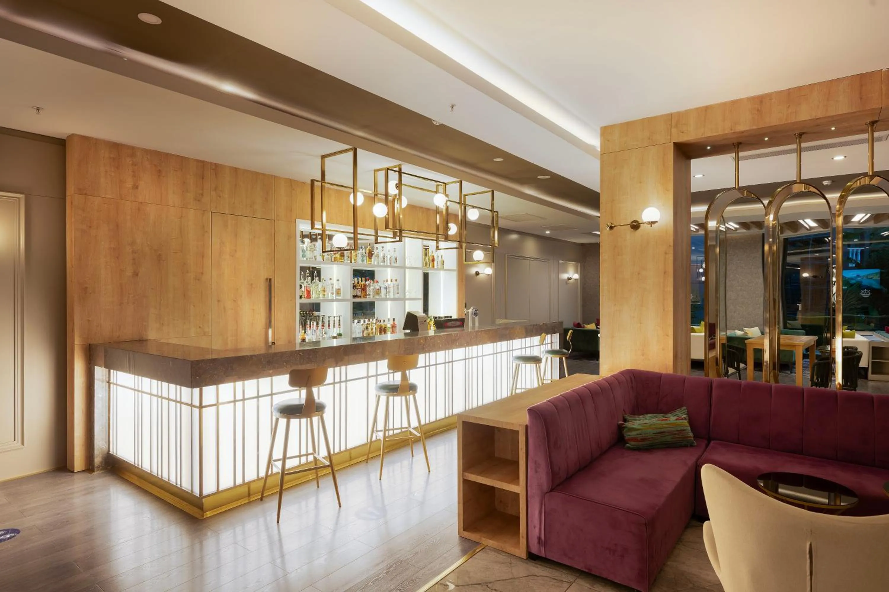 Drinks in Sailor's Beach Club