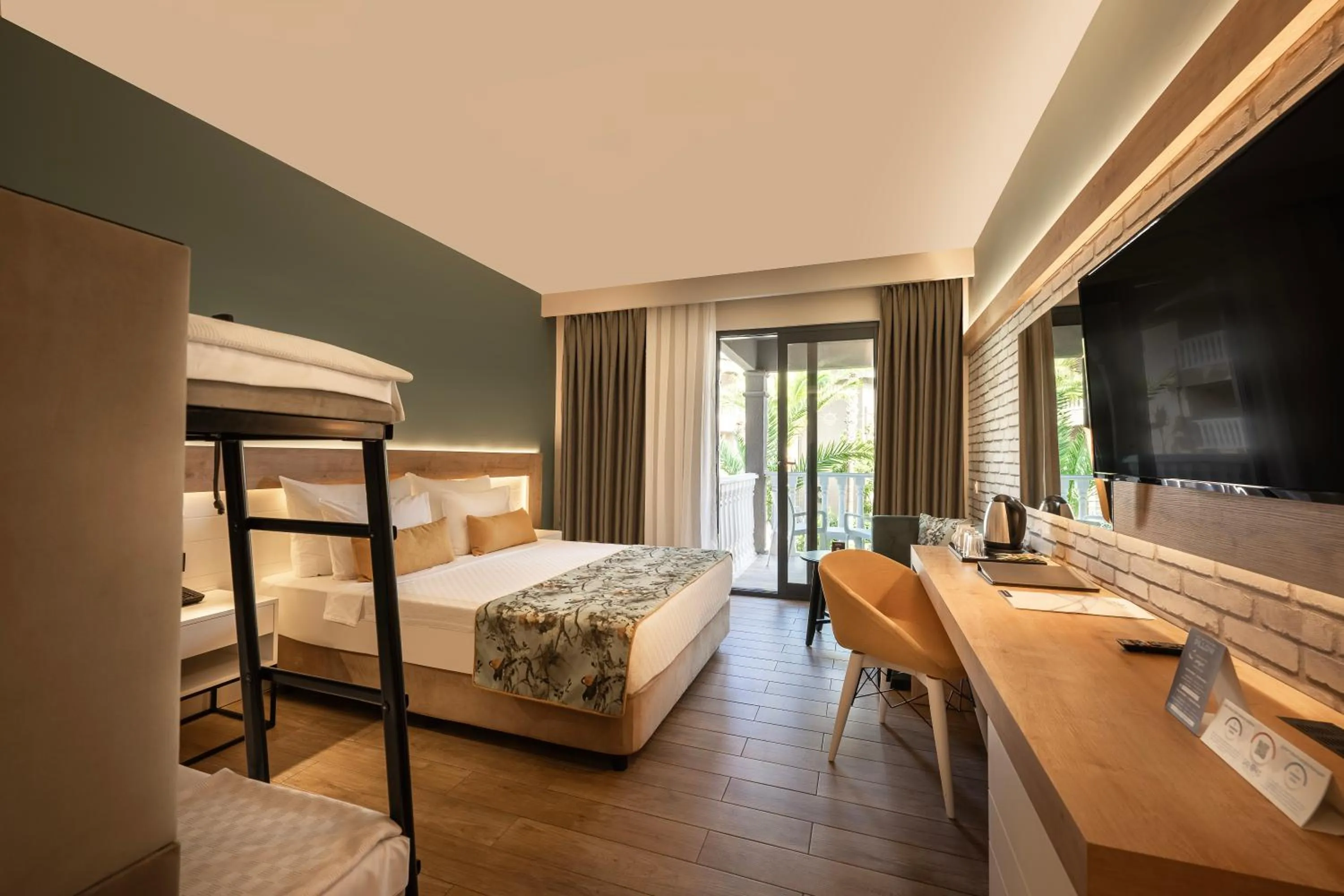 Bed in Sailor's Beach Club