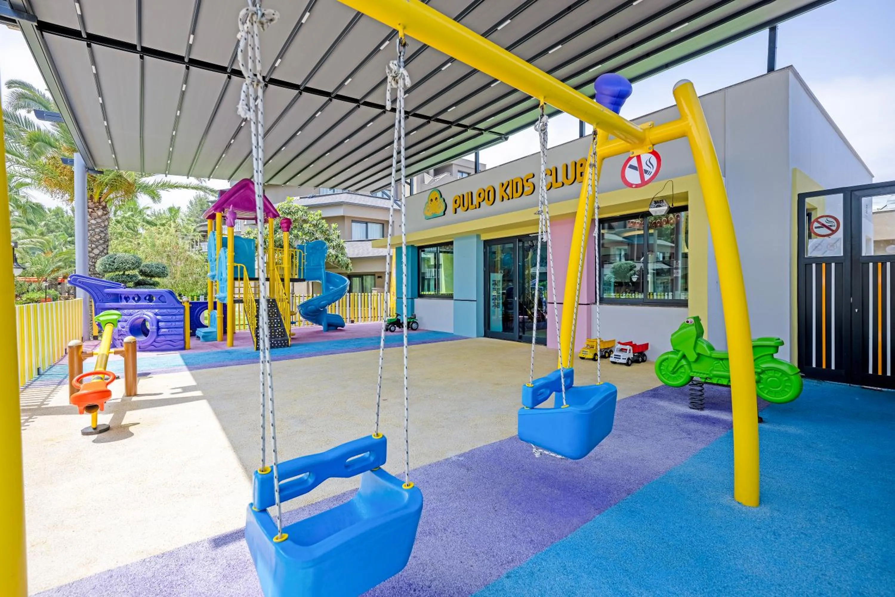 Kids's club in Sailor's Beach Club