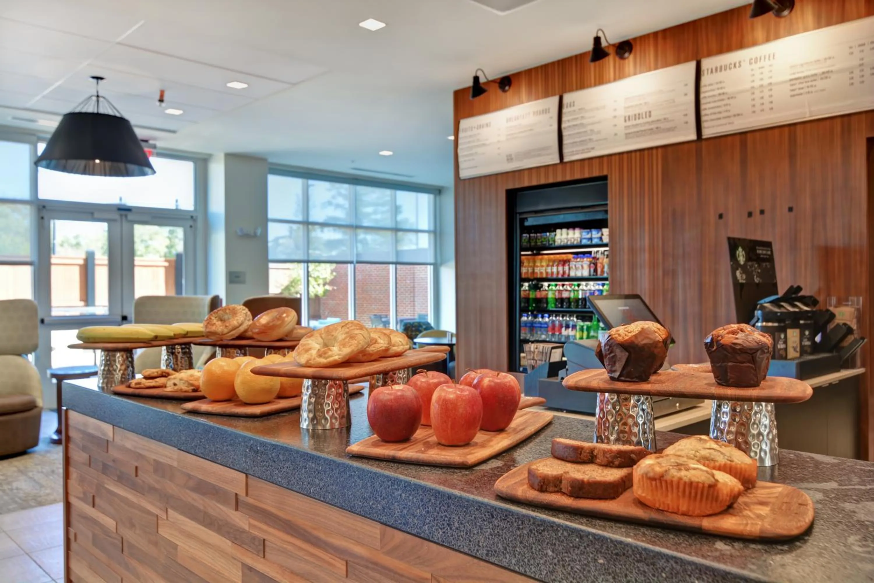 Breakfast in Courtyard by Marriott Jackson Madison