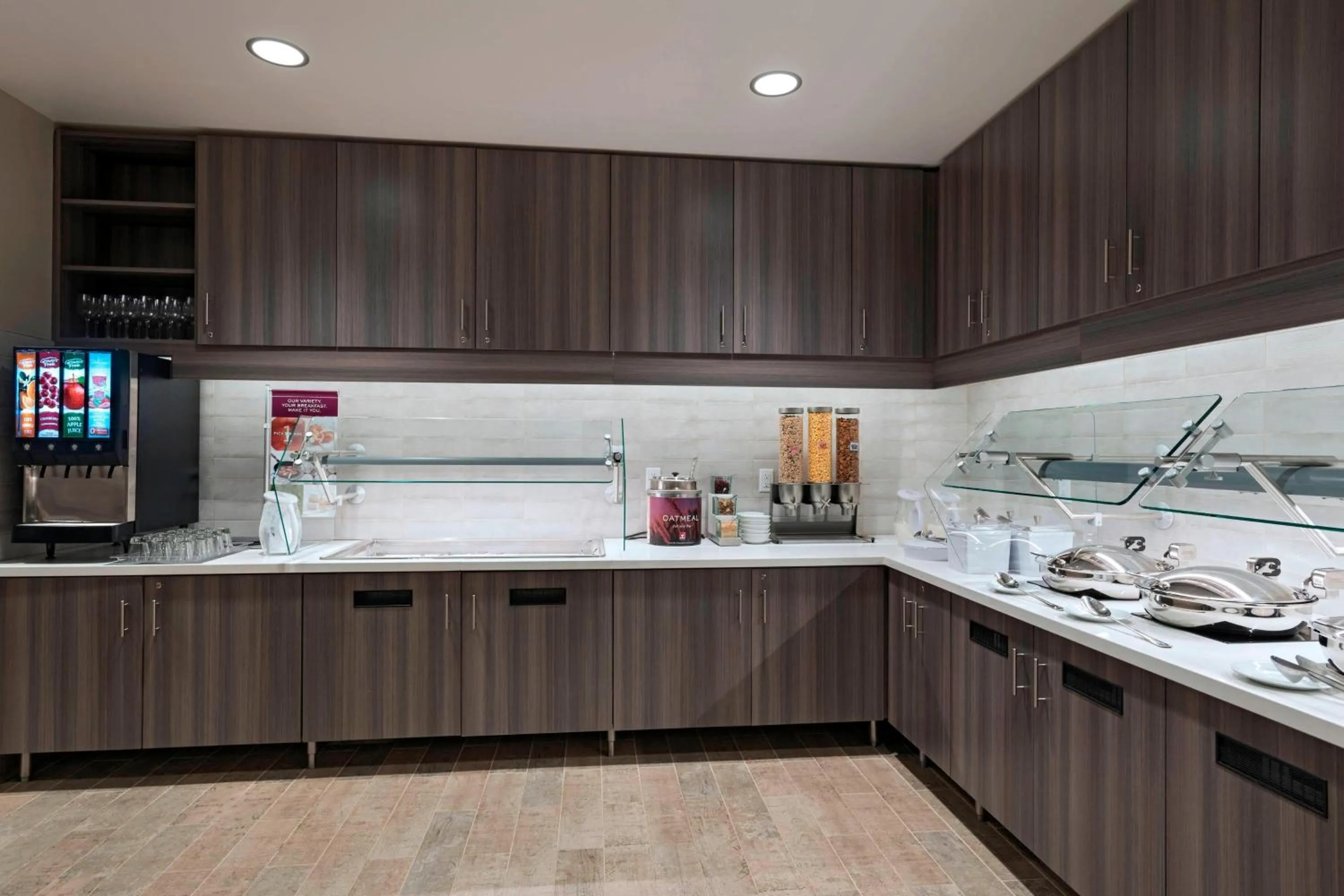 Breakfast in Residence Inn by Marriott St. Paul Downtown