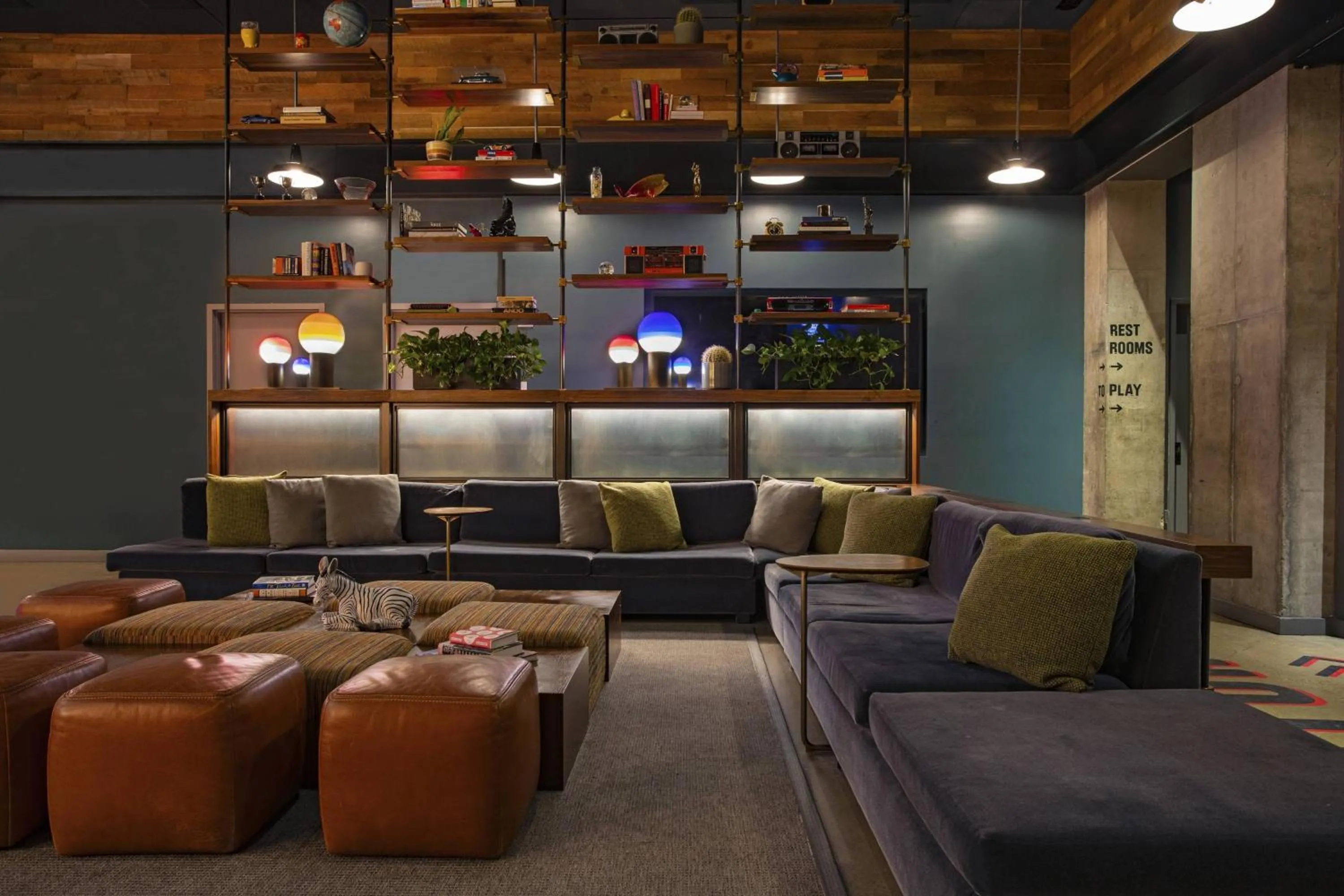 Restaurant/places to eat in Moxy NYC Downtown