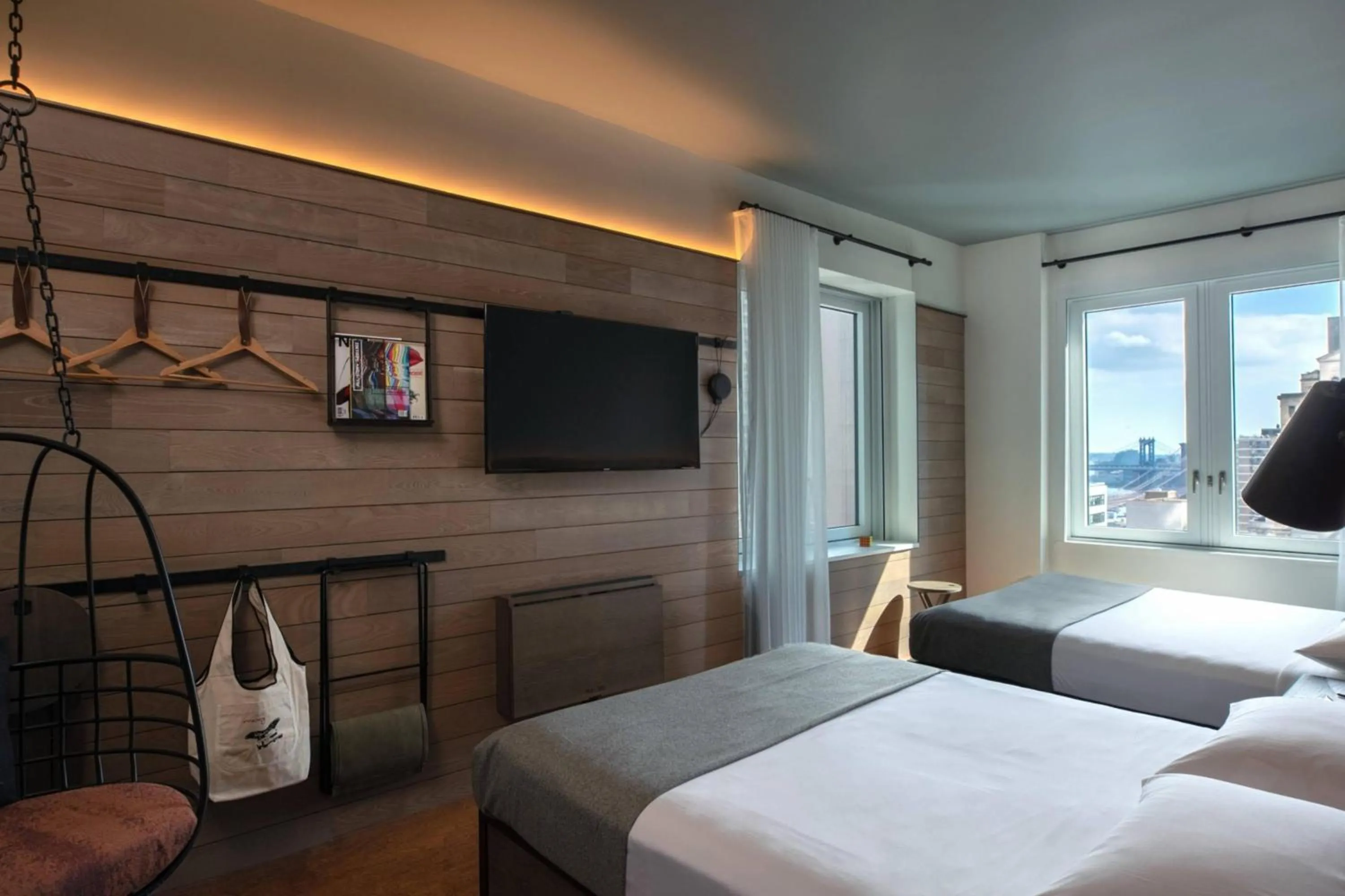 Photo of the whole room, Bed in Moxy NYC Downtown