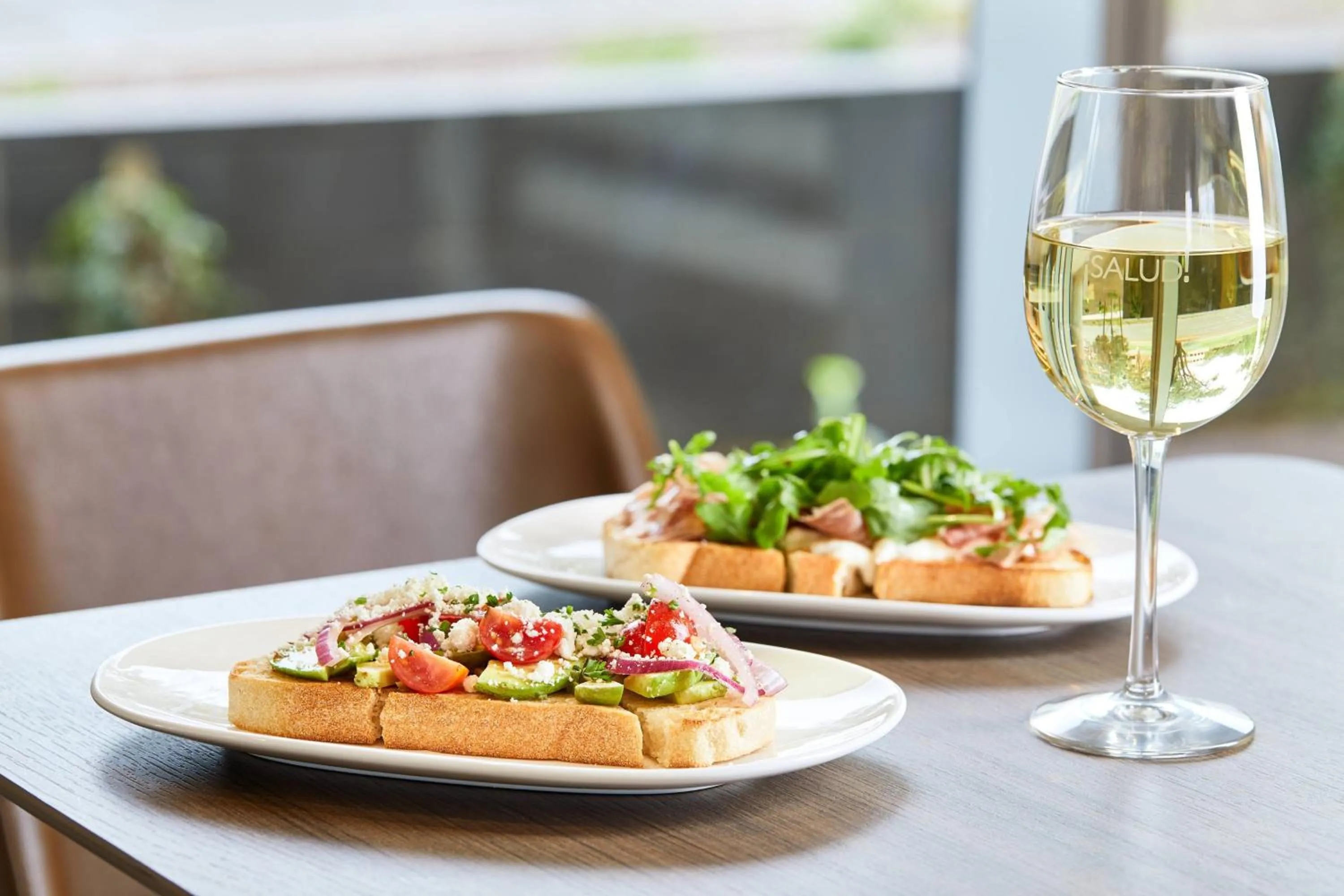 Lounge or bar in AC Hotel Phoenix Biltmore