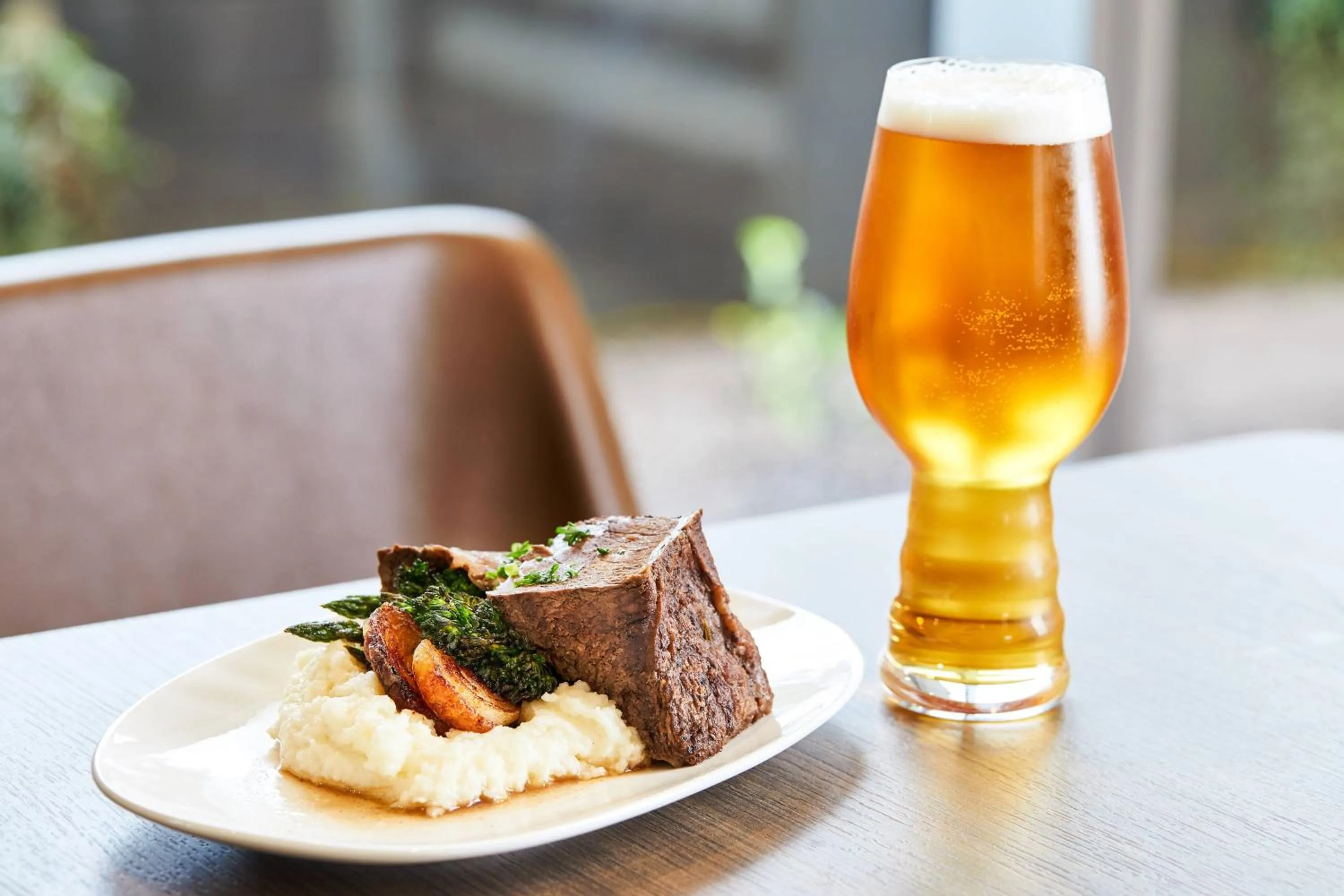 Restaurant/places to eat in AC Hotel Phoenix Biltmore