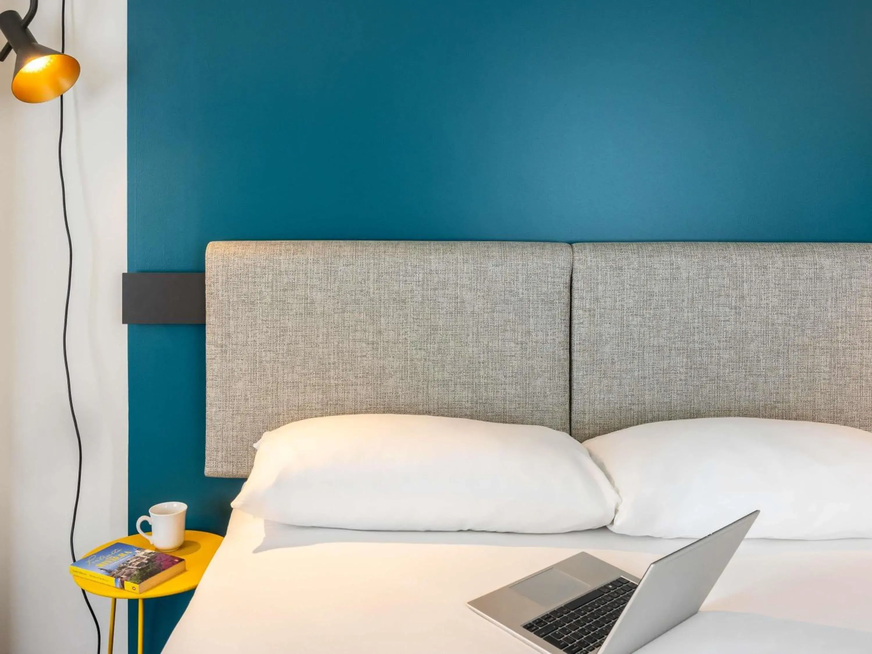 Bedroom, Bed in ibis Bristol Temple Meads Bedroom, Bed in ibis Bristol Temple Meads