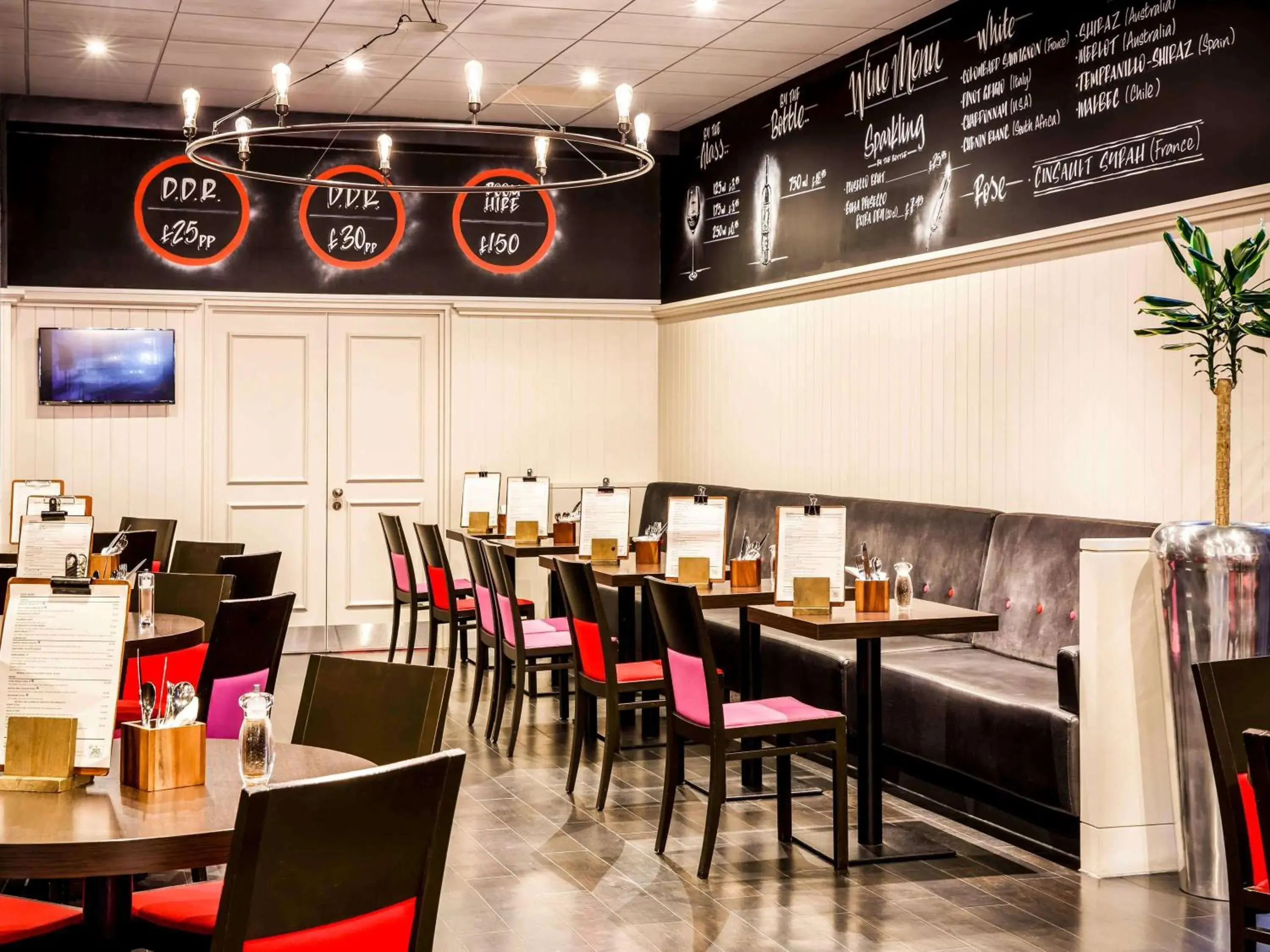 Restaurant/places to eat in ibis Bristol Temple Meads Restaurant/places to eat in ibis Bristol Temple Meads