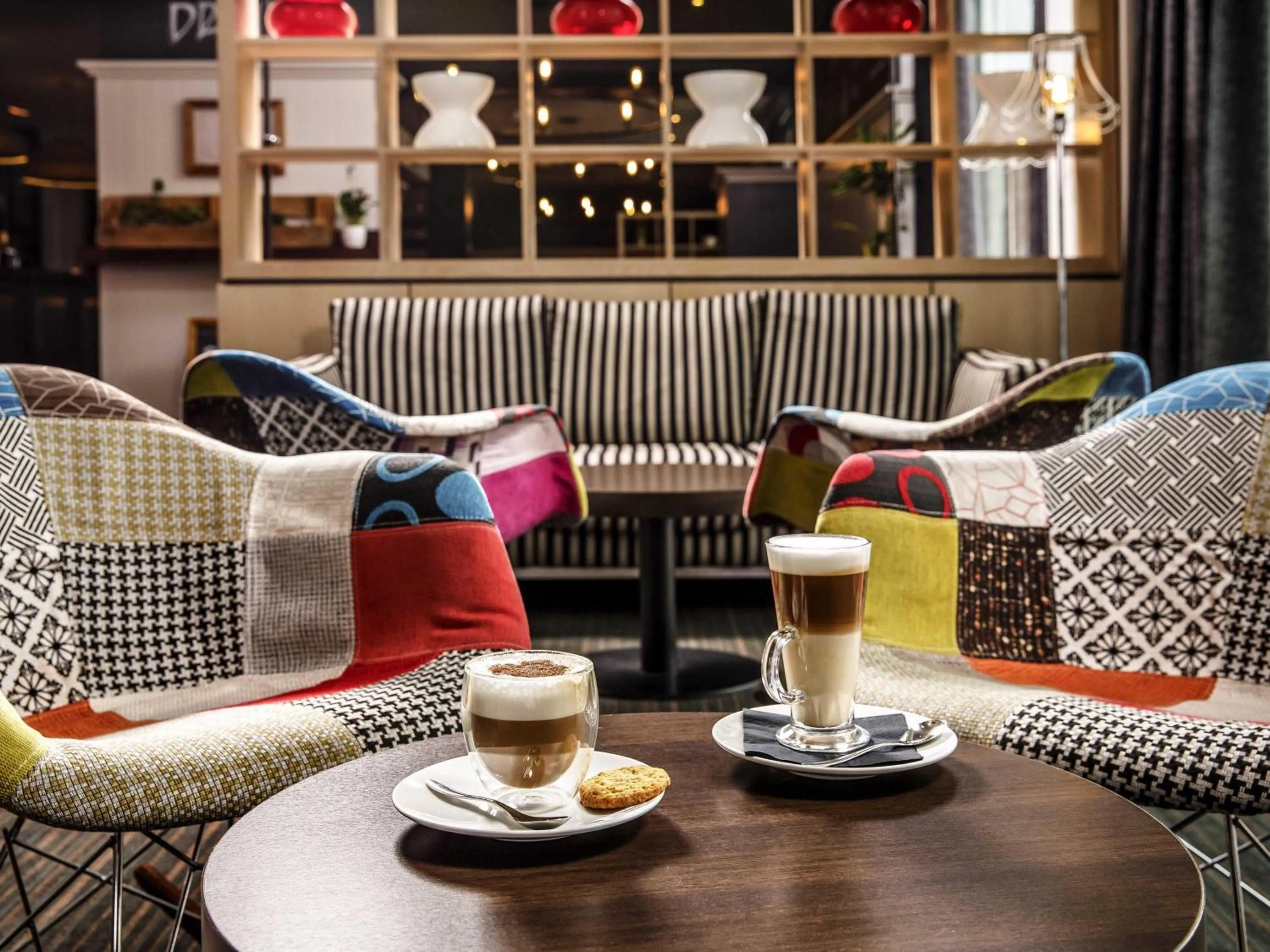 Restaurant/places to eat in ibis Bristol Temple Meads