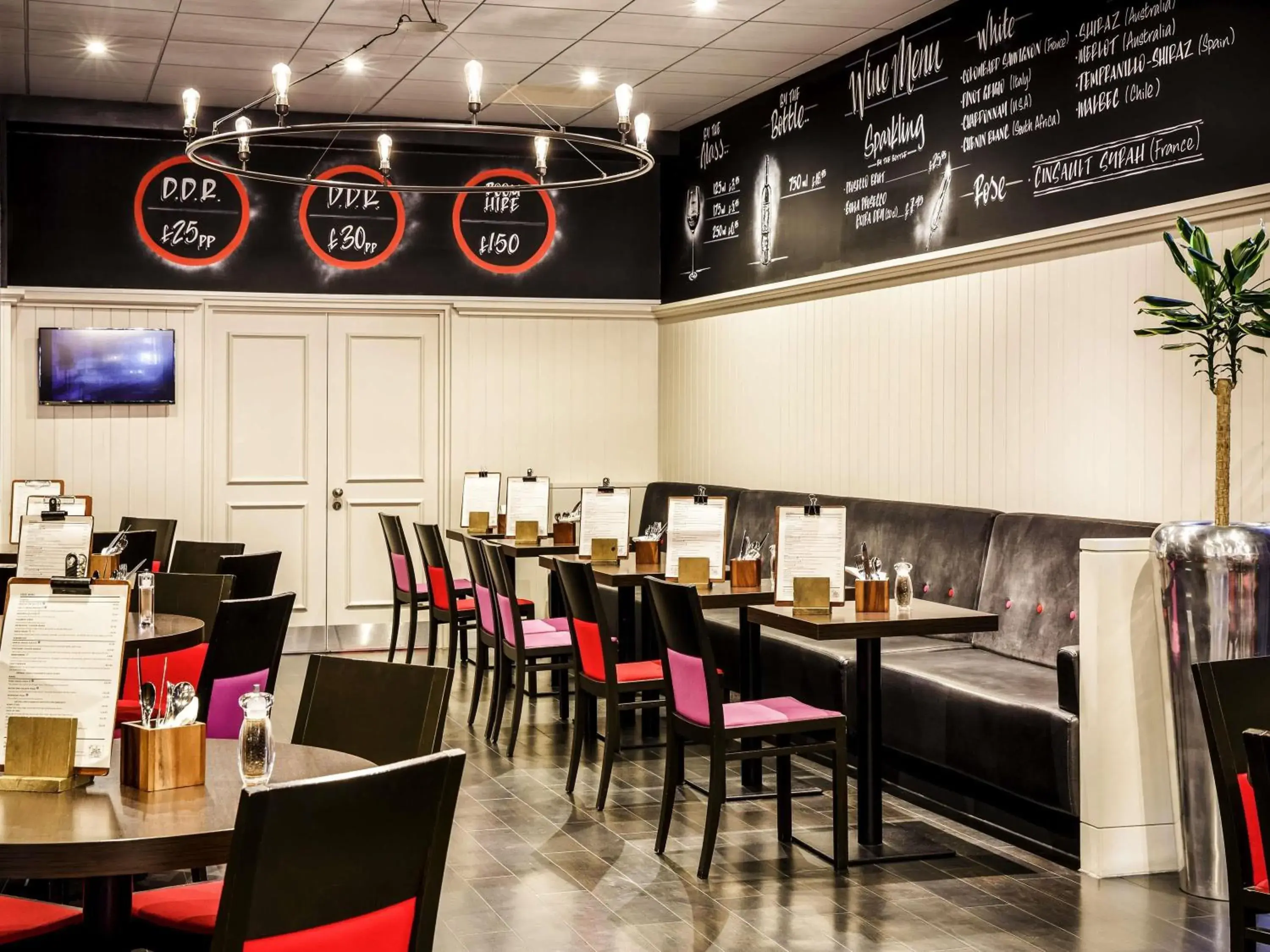 Restaurant/places to eat in ibis Bristol Temple Meads Restaurant/places to eat in ibis Bristol Temple Meads