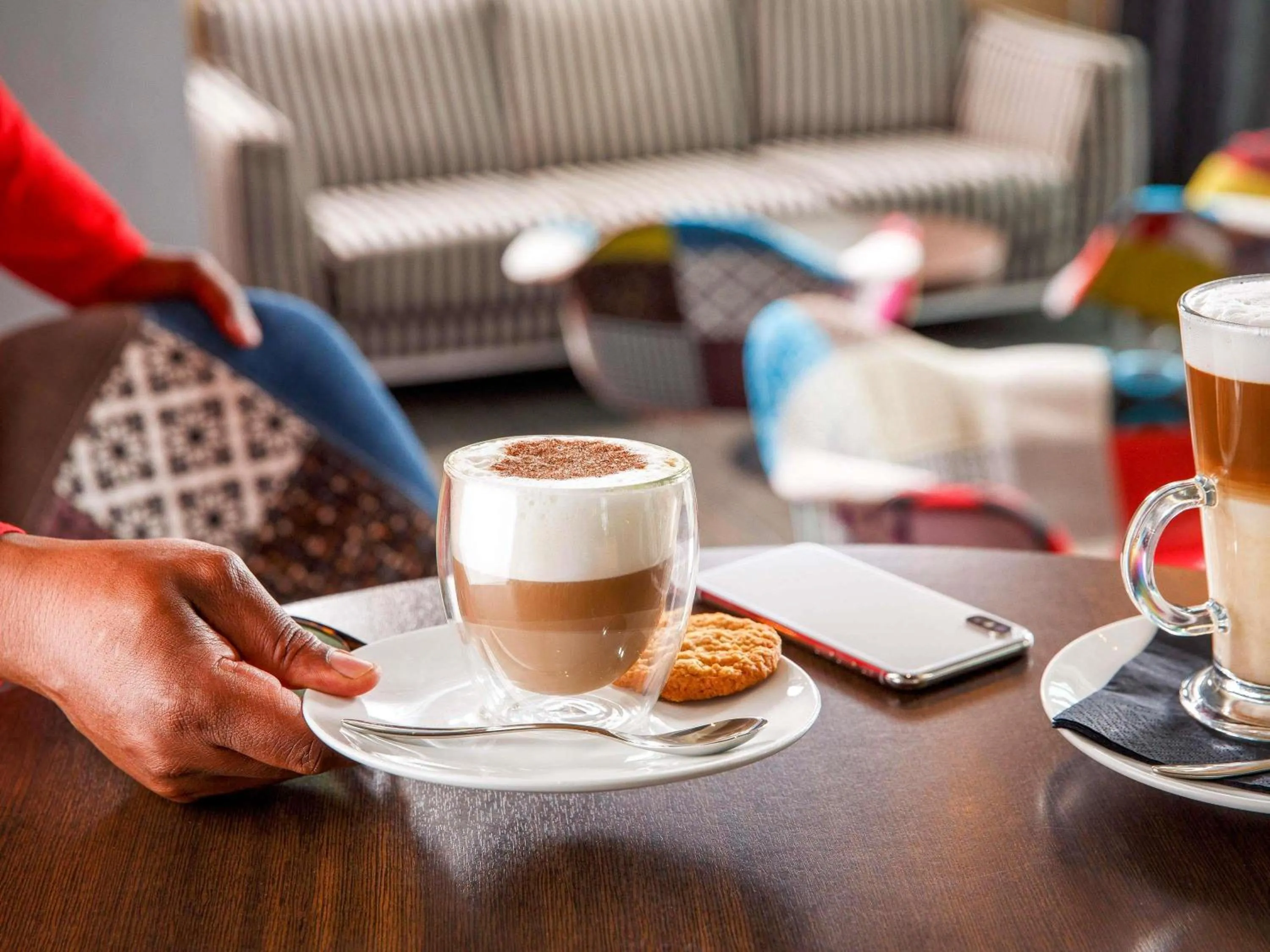 Lounge or bar in ibis Bristol Temple Meads