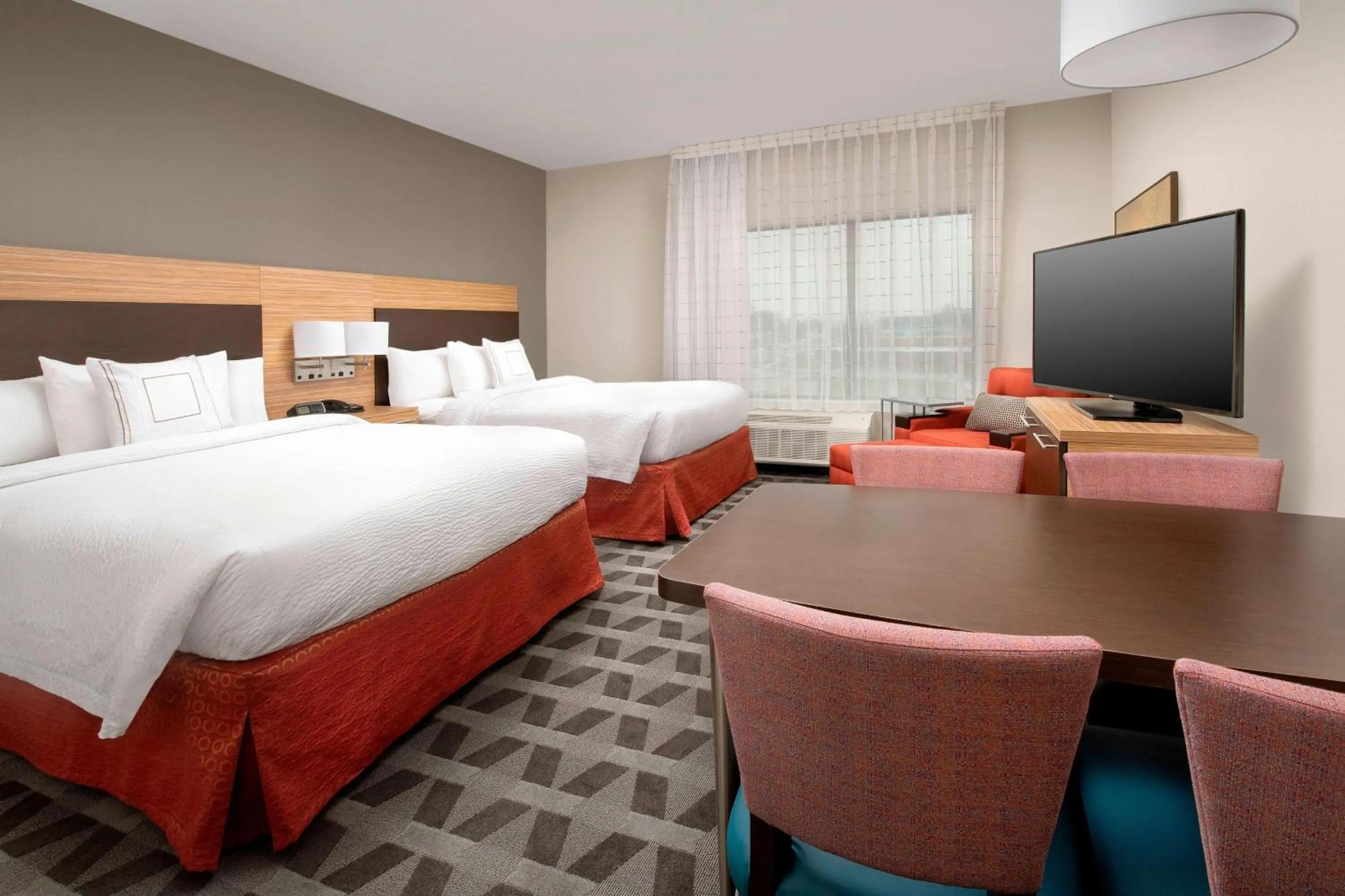 Photo of the whole room, Bed in TownePlace Suites by Marriott College Park