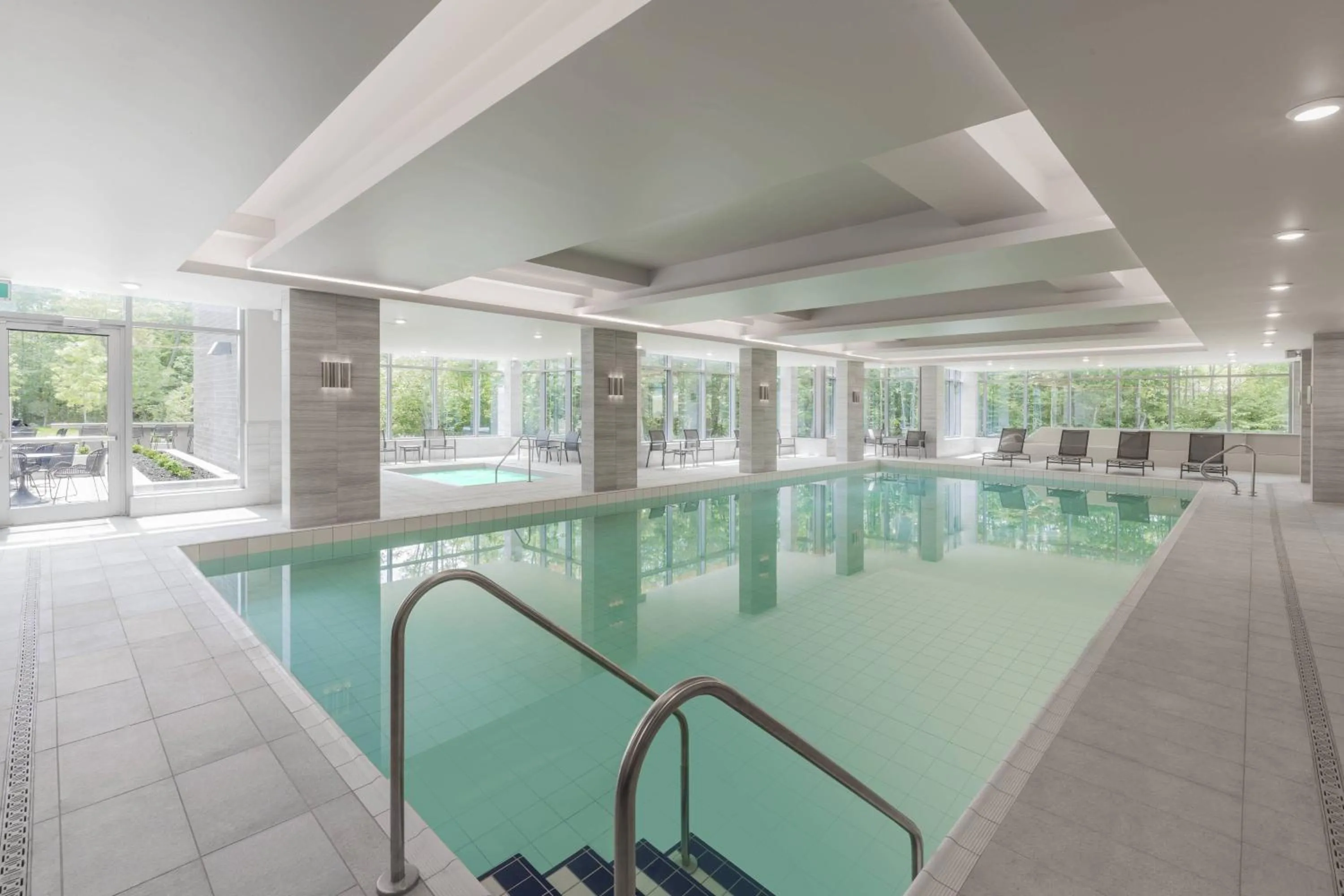 Swimming pool in Courtyard by Marriott Halifax Dartmouth