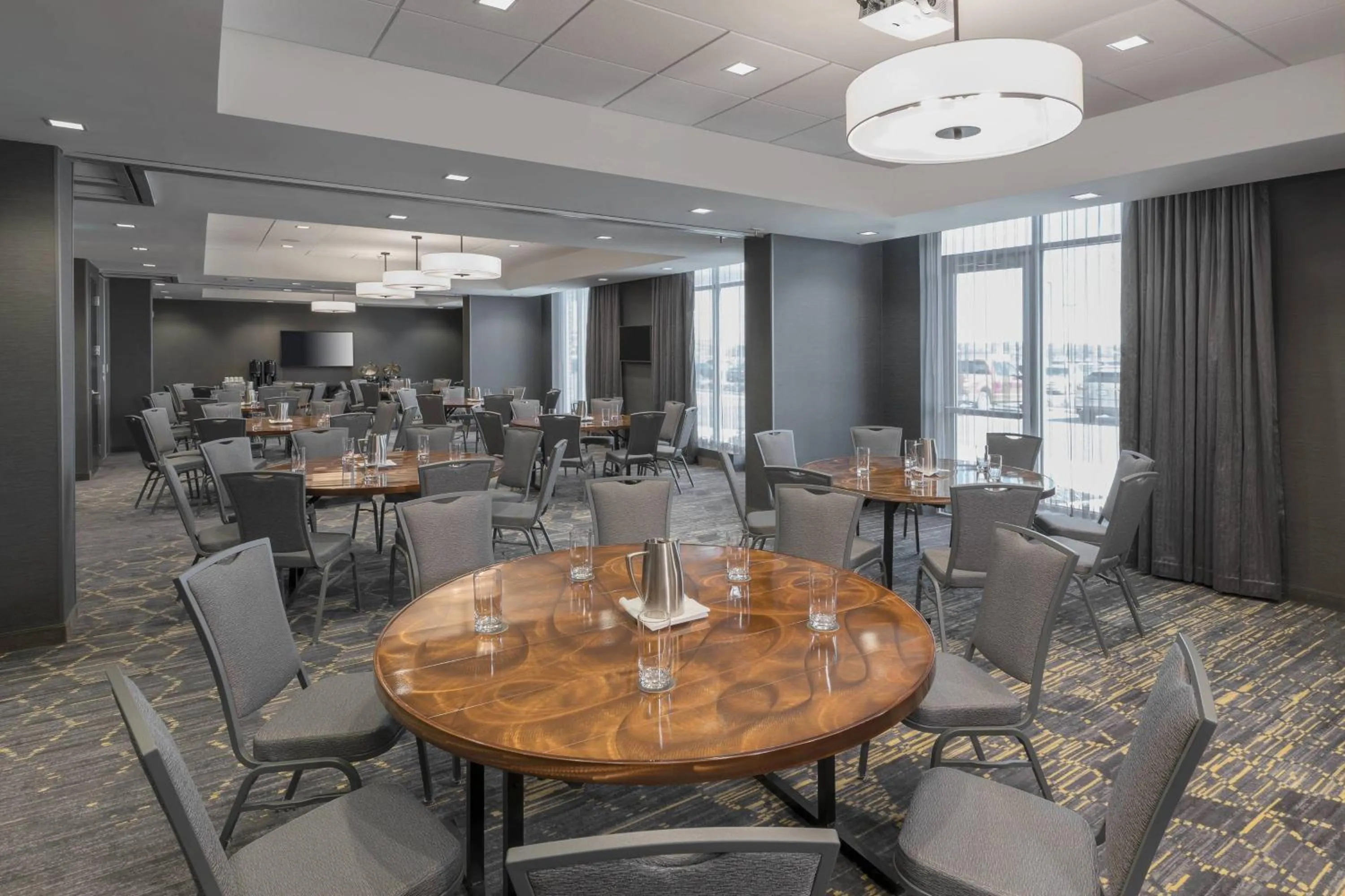 Meeting/conference room in Courtyard by Marriott Halifax Dartmouth