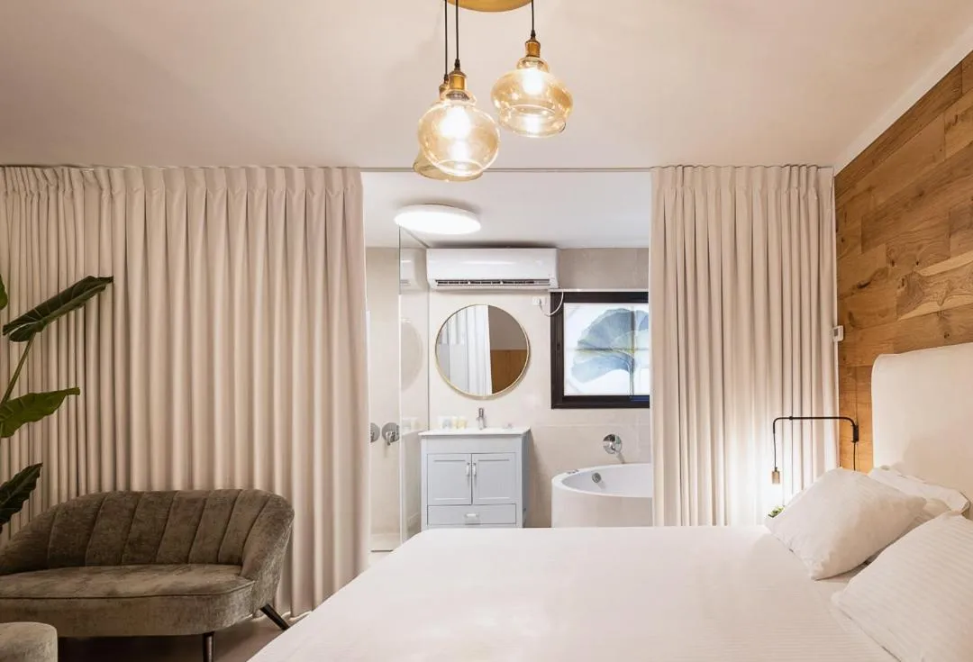 Photo of the whole room, Bed in Estate Spa Boutique Hotel - Adults Only