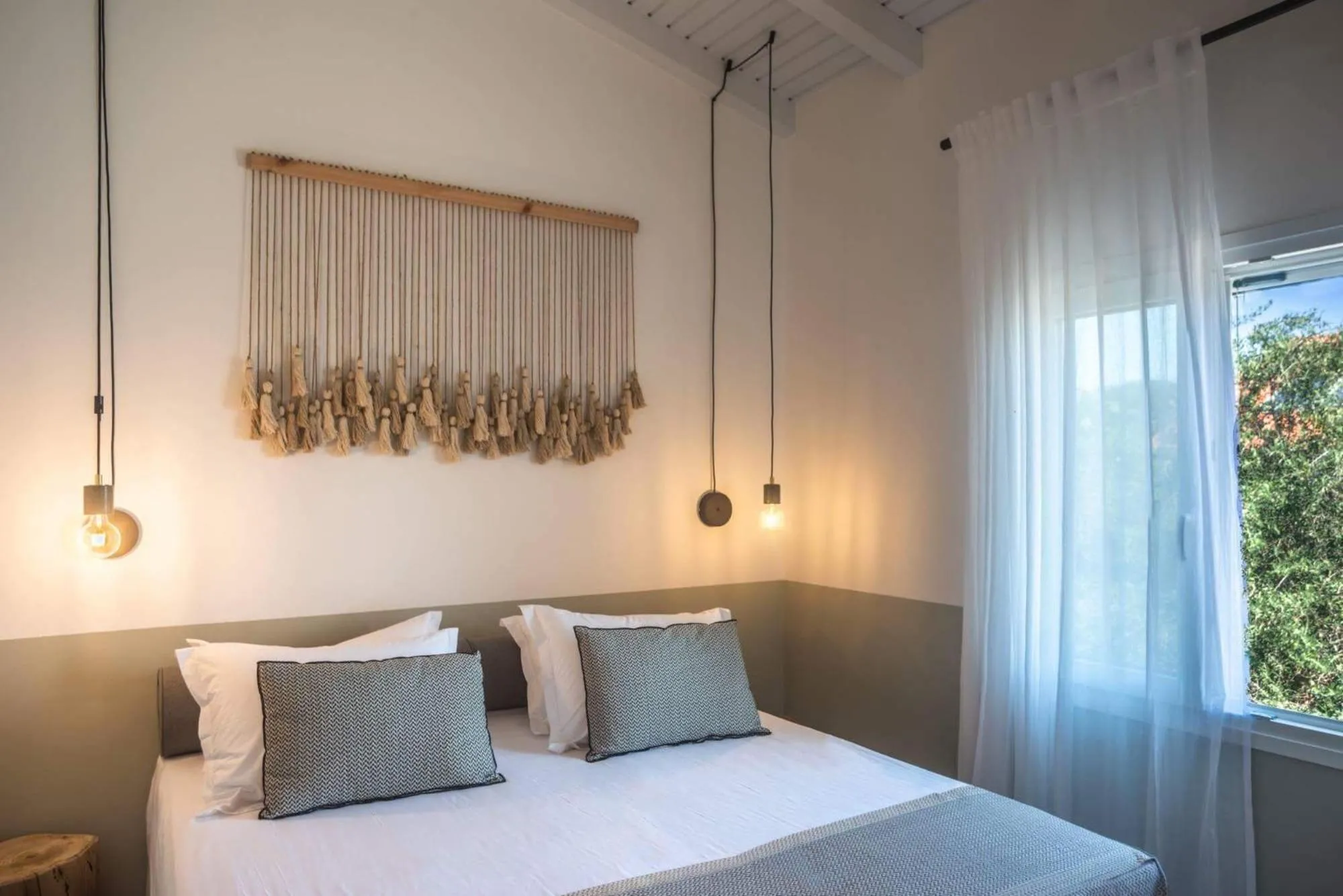 Bed in Avali luxury houses