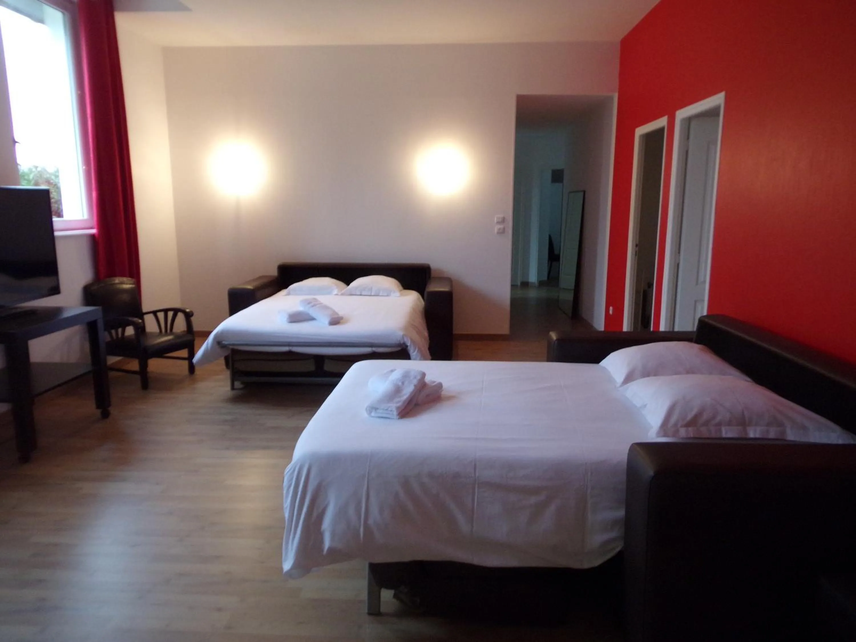 Living room, Bed in Domaine de Bel Air