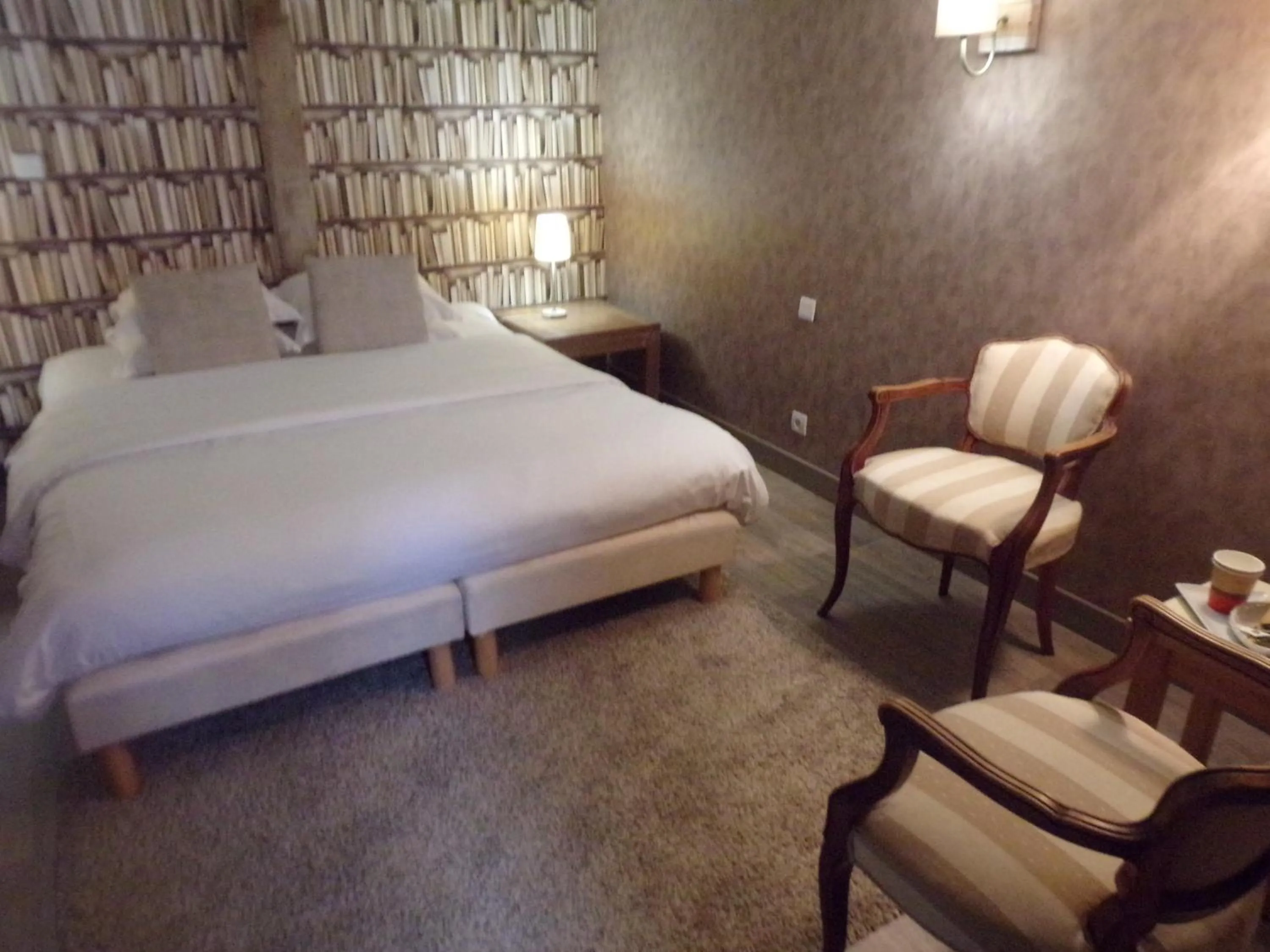 Shower, Bed in Domaine de Bel Air