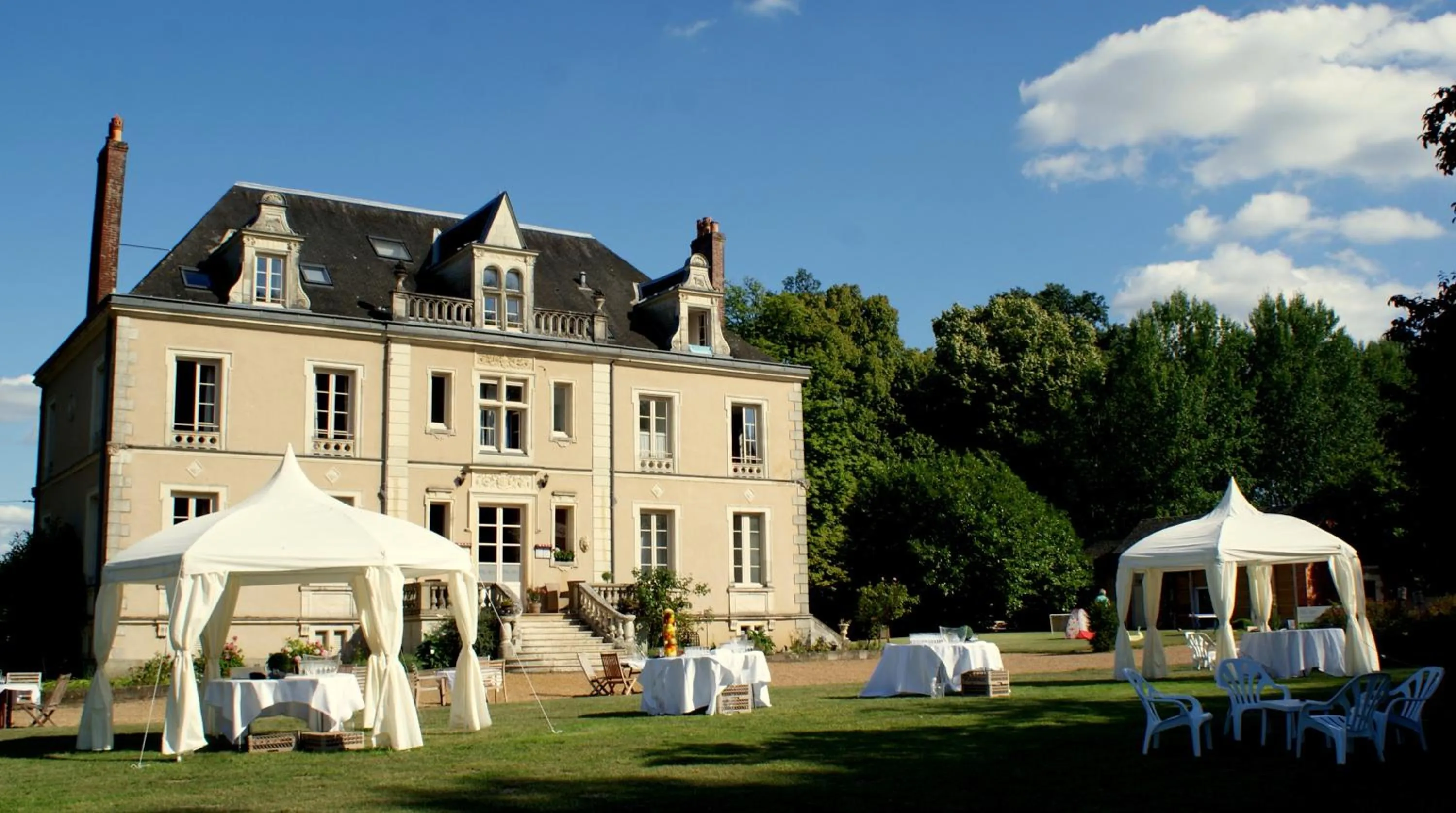 BBQ facilities in Domaine de Bel Air