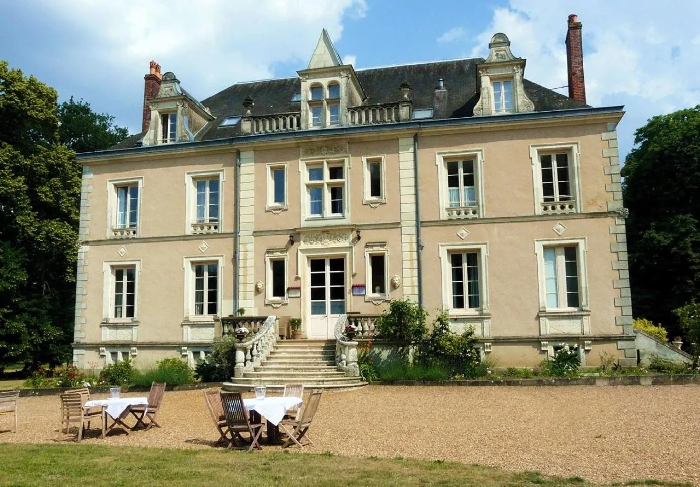 Property building in Domaine de Bel Air