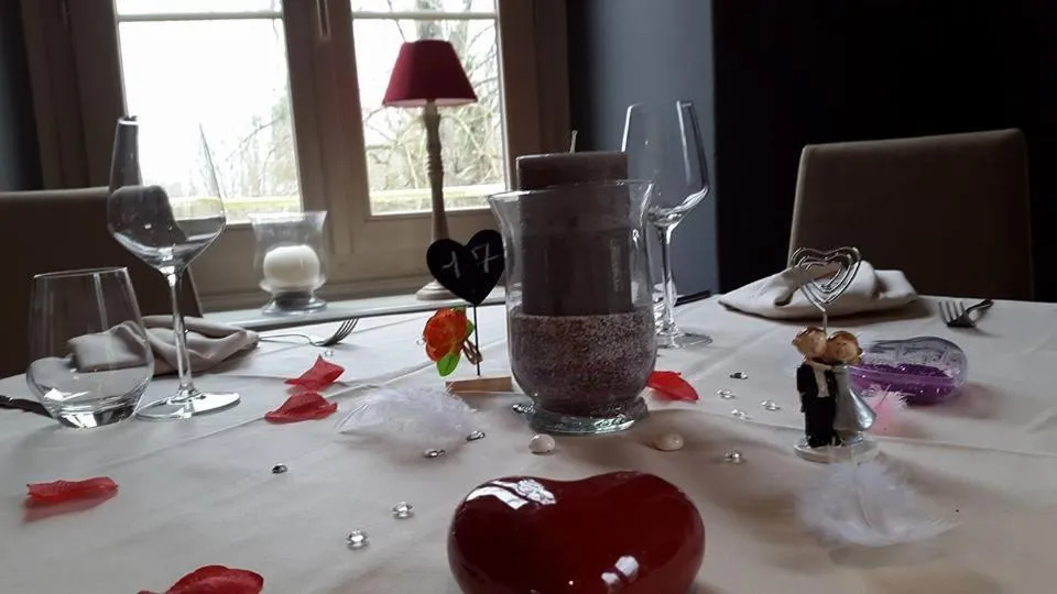 Restaurant/places to eat in Domaine de Bel Air