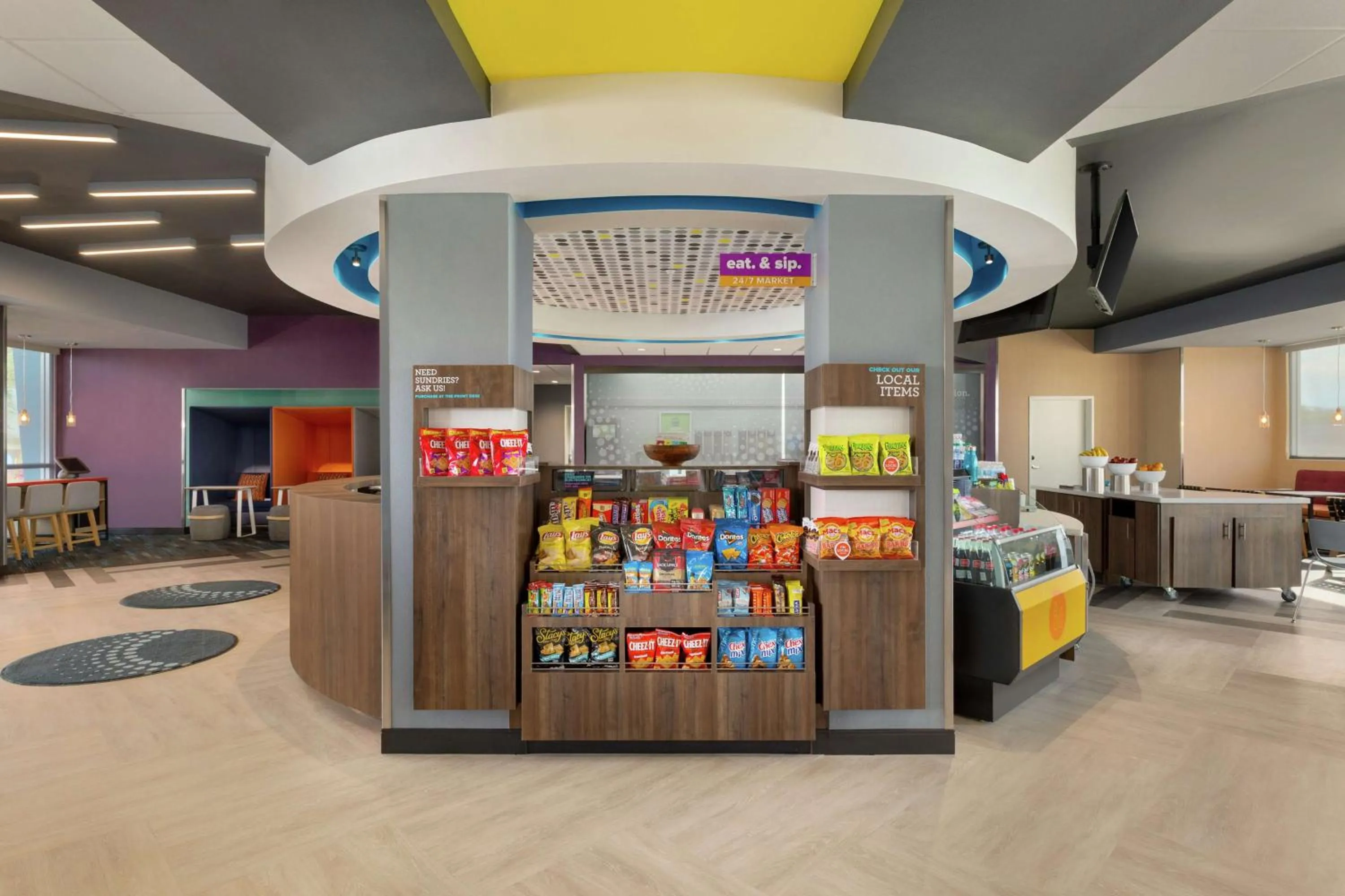 Restaurant/places to eat in Tru by Hilton Webster Houston NASA