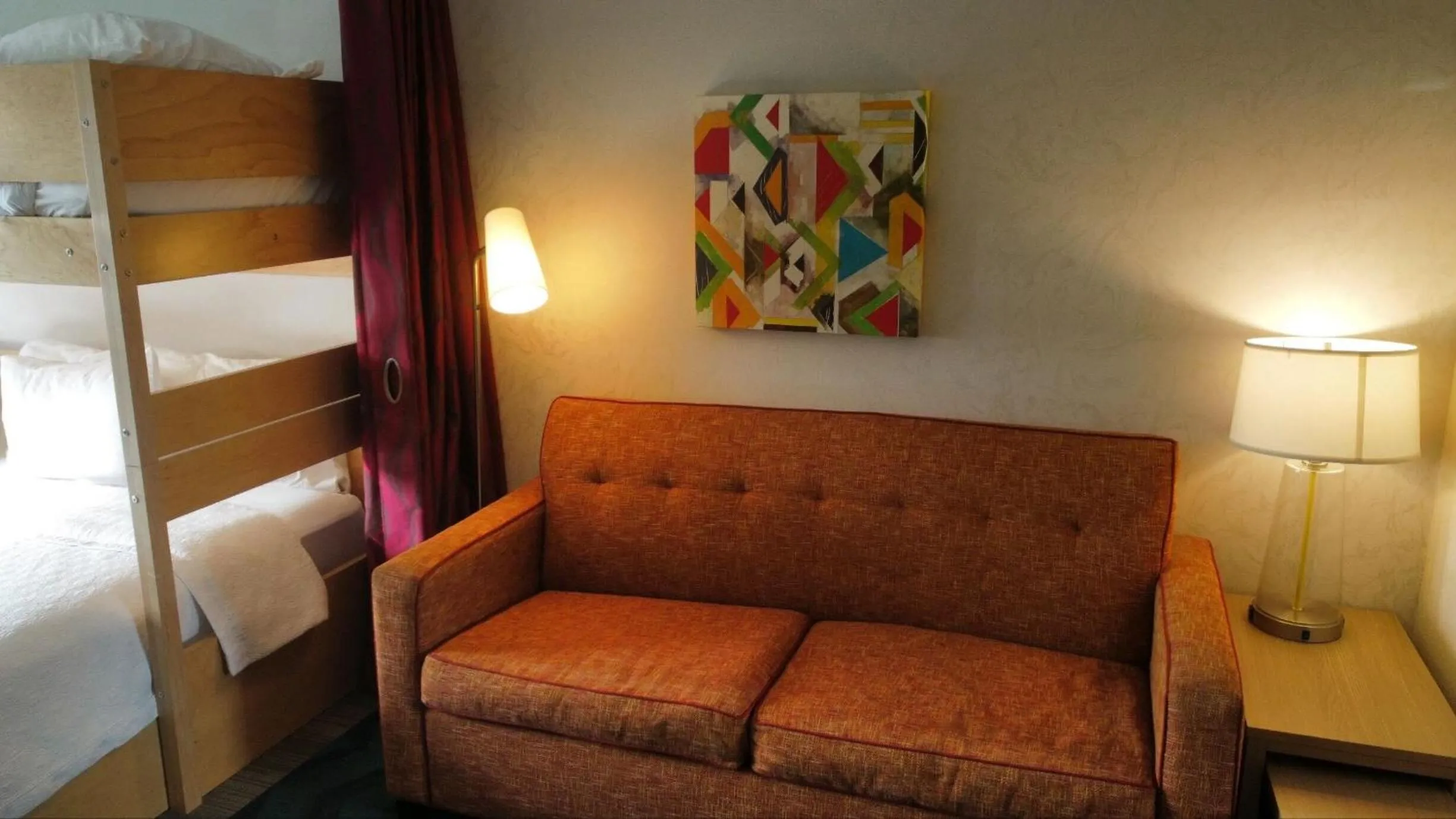 Bedroom in Home2 Suites by Hilton Ocean City Bayside