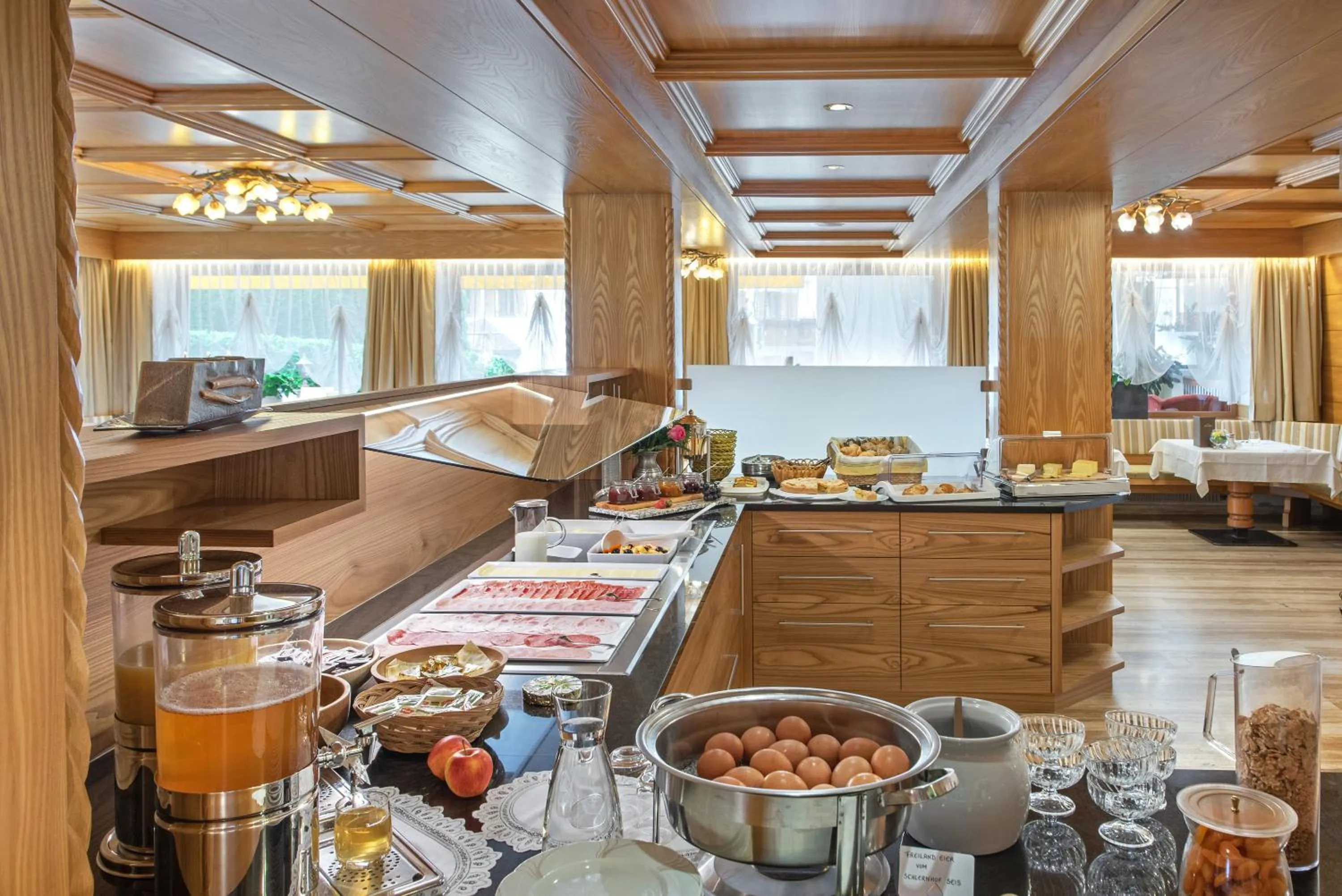 American breakfast in Hotel Hubertushof