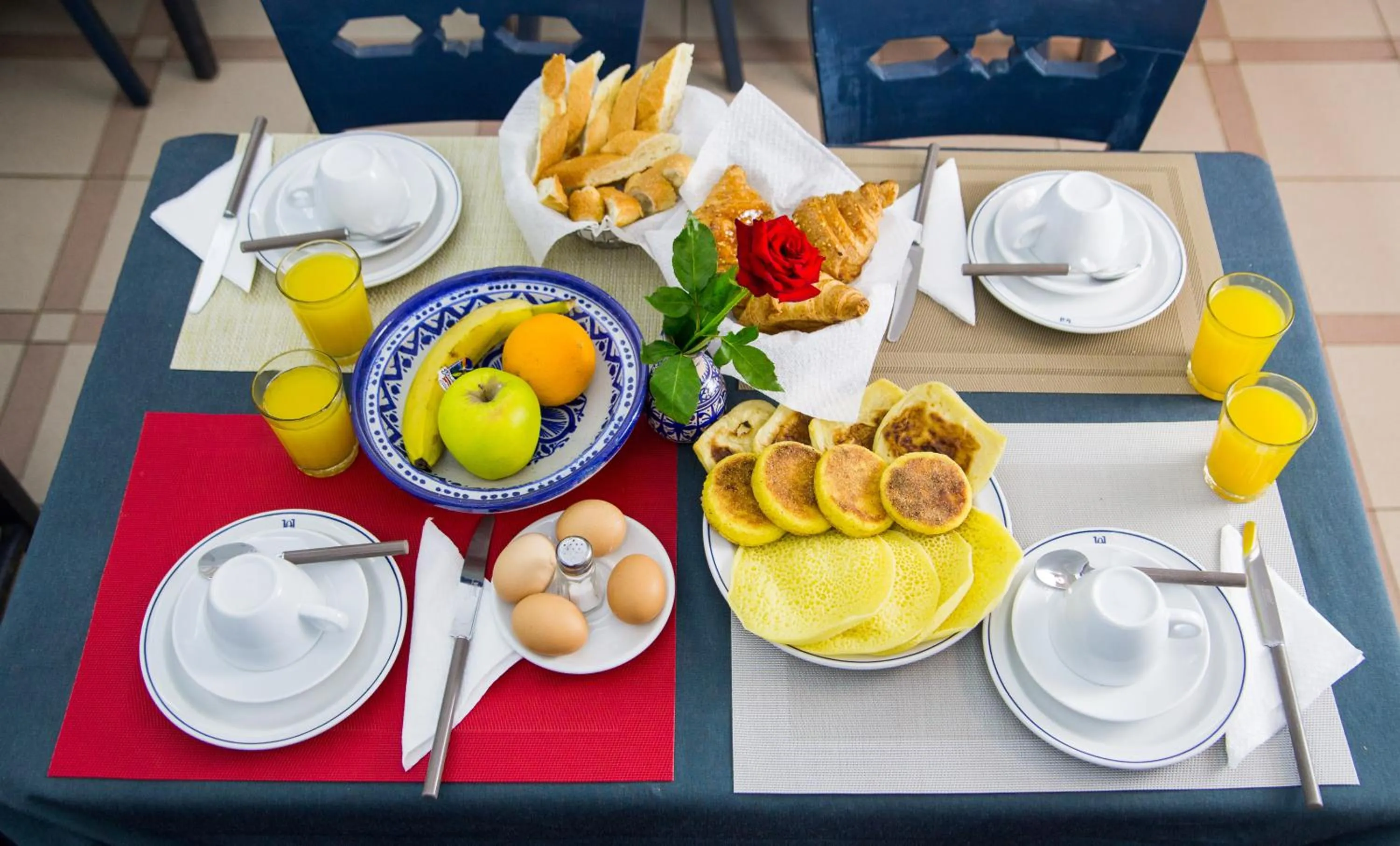 Breakfast in Hôtel Olympic