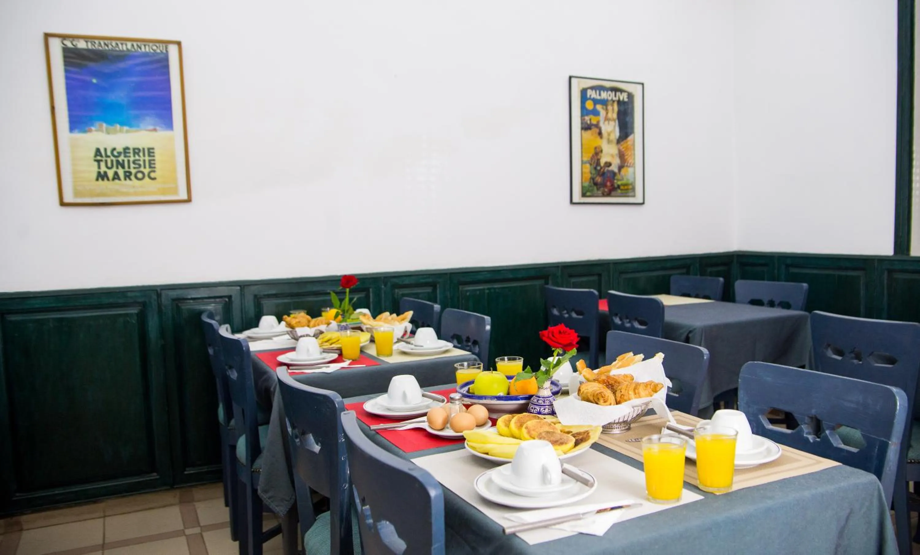 Restaurant/places to eat in Hôtel Olympic