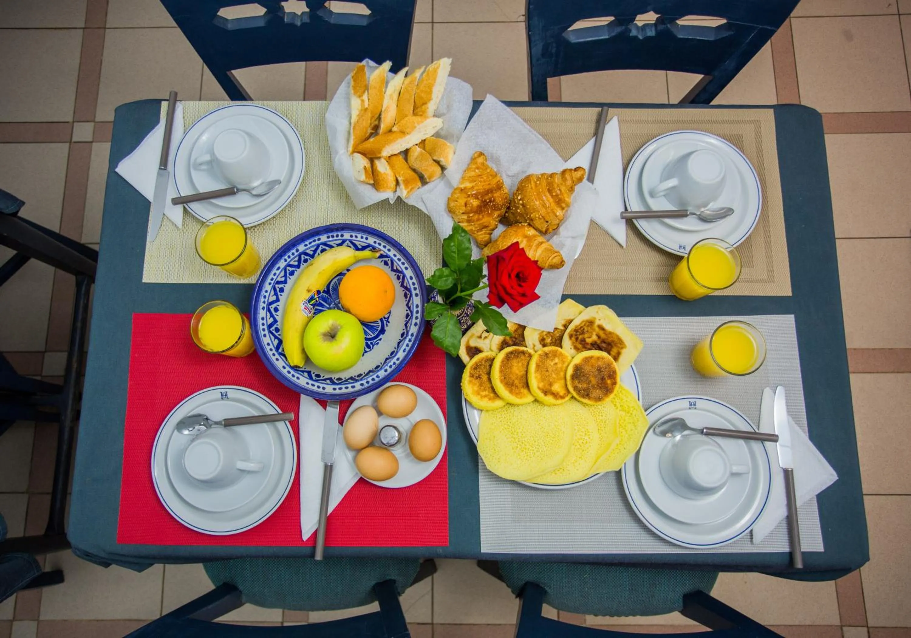 Breakfast in Hôtel Olympic